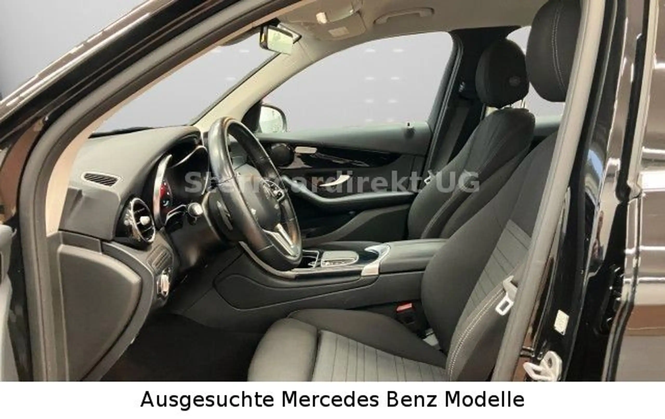 Mercedes-Benz - GLC 300