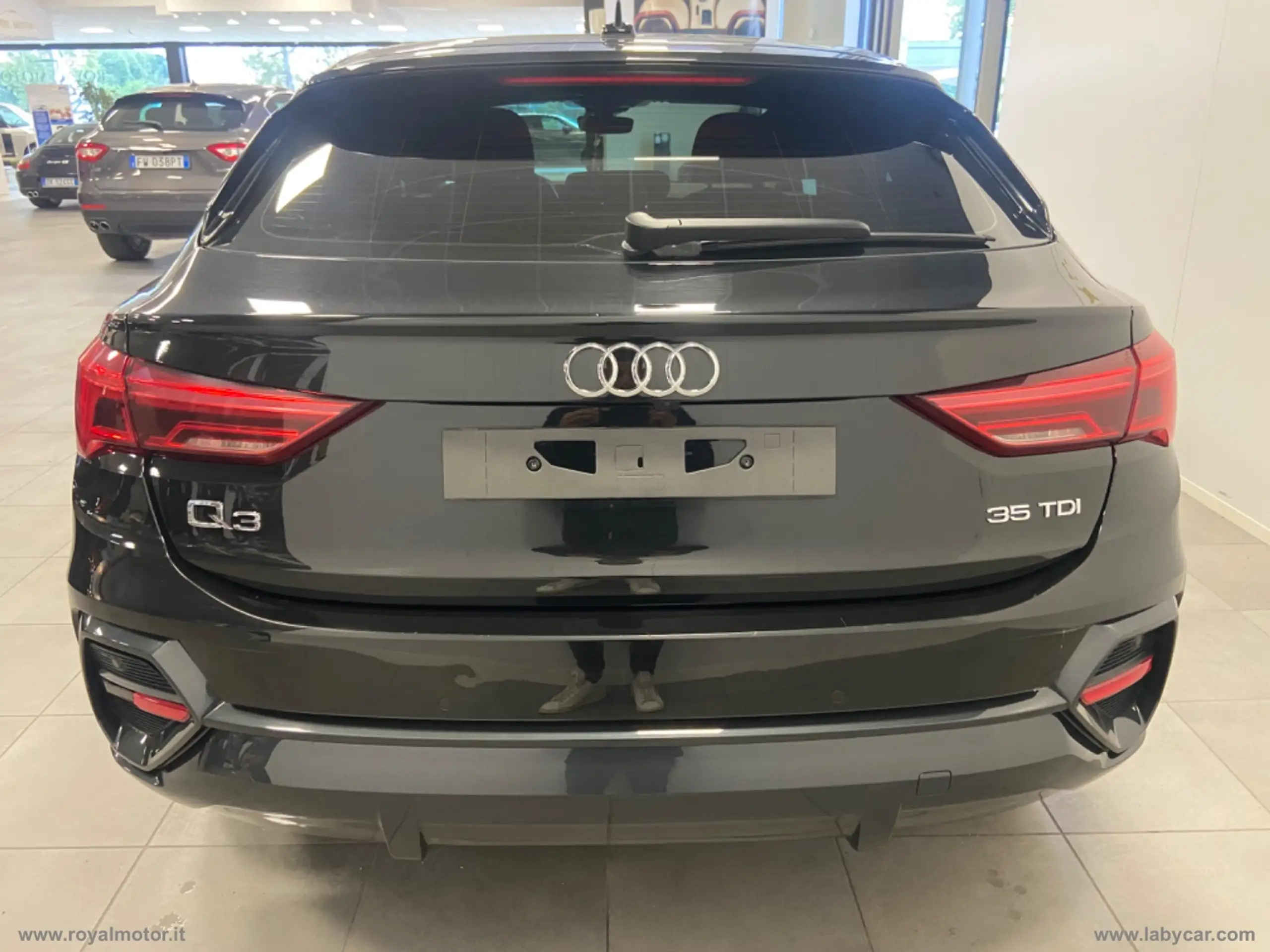 Audi - Q3