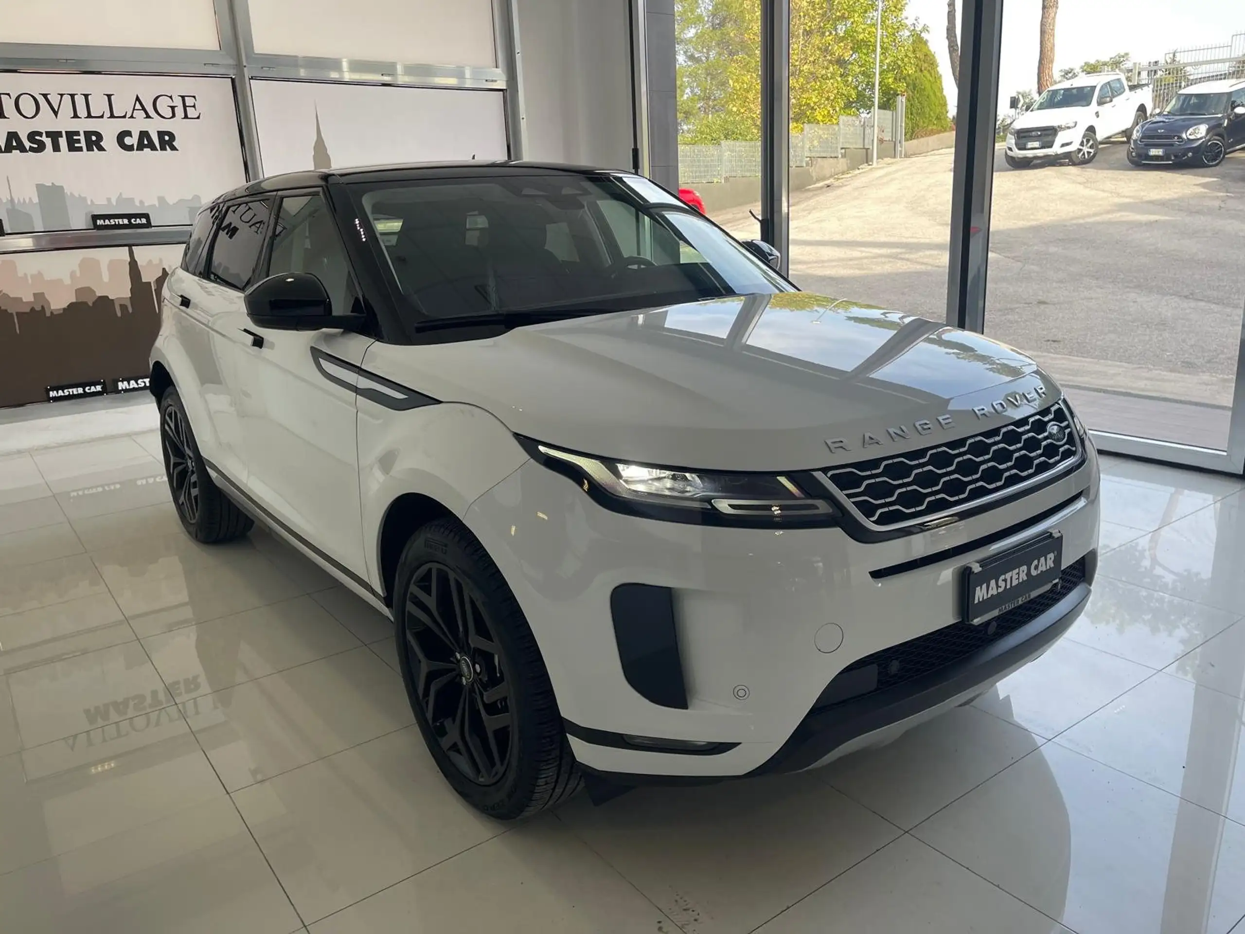 Land Rover - Range Rover Evoque