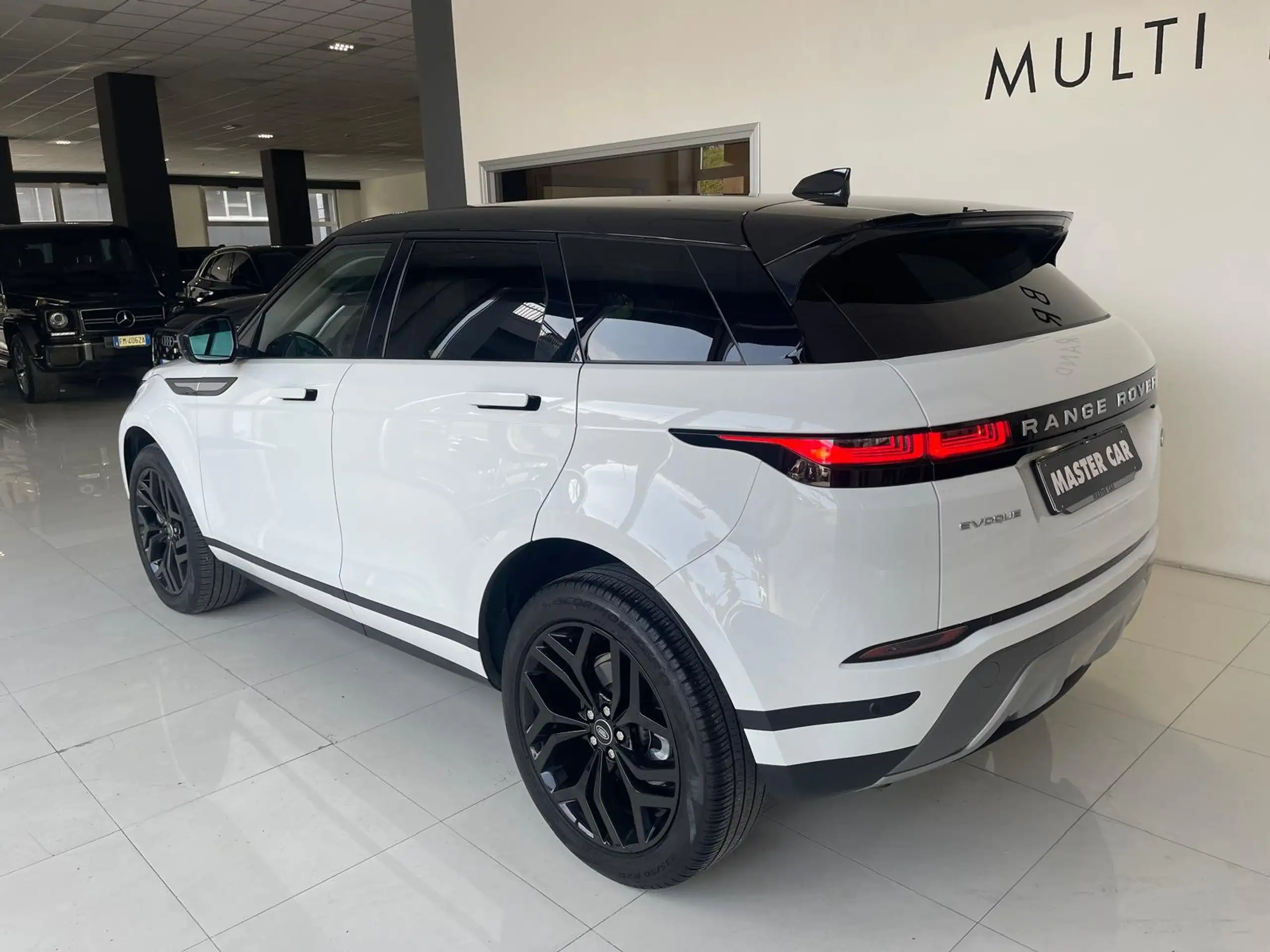 Land Rover - Range Rover Evoque