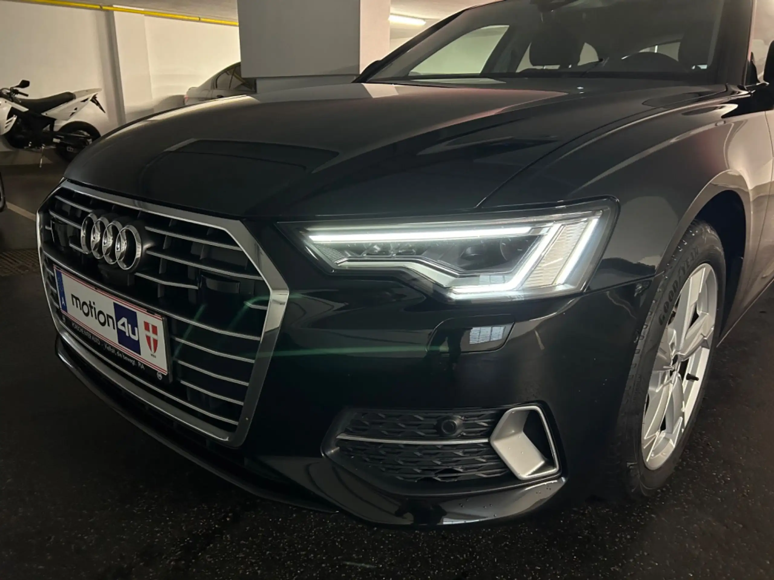 Audi - A6