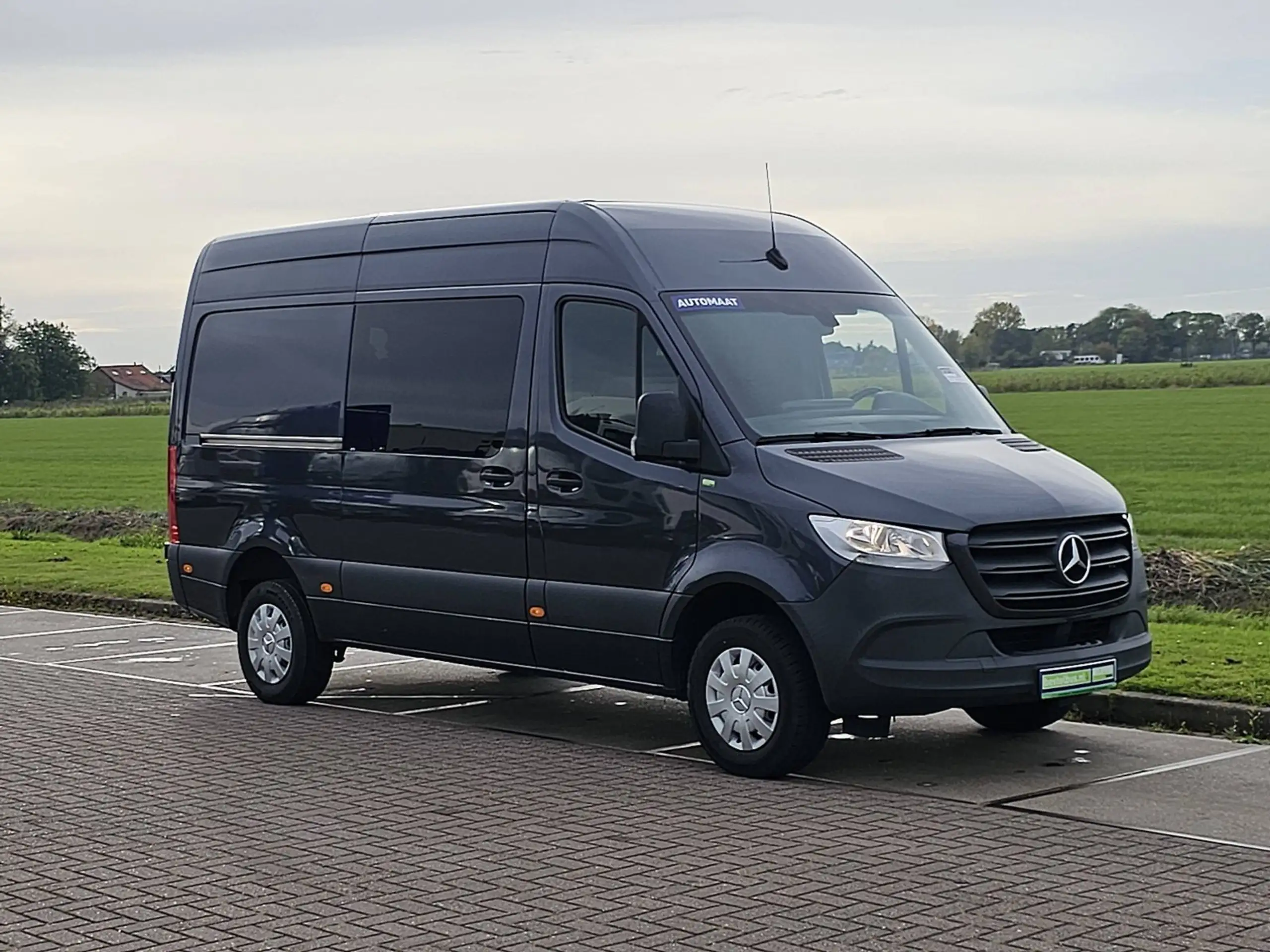 Mercedes-Benz - Sprinter