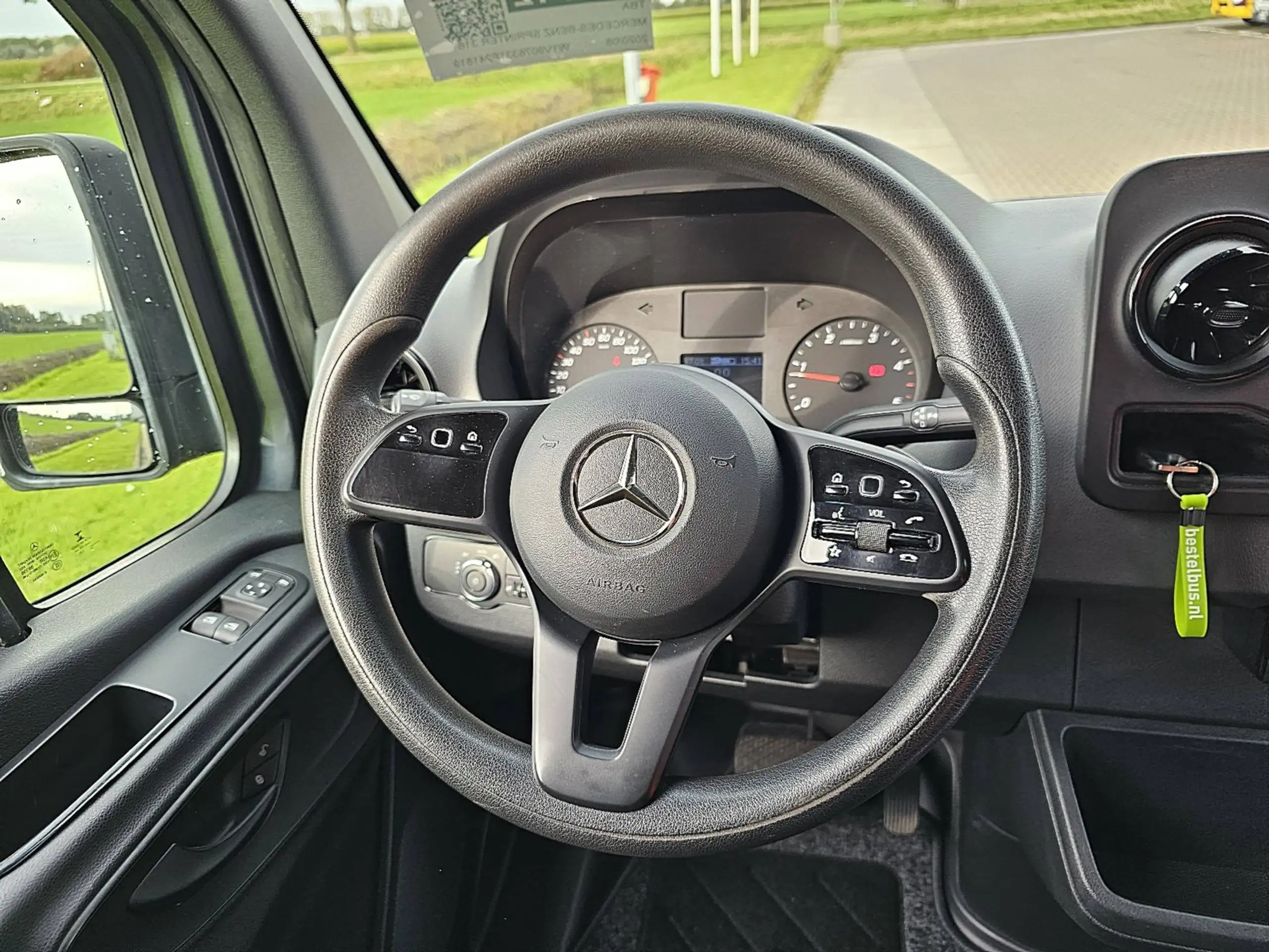 Mercedes-Benz - Sprinter