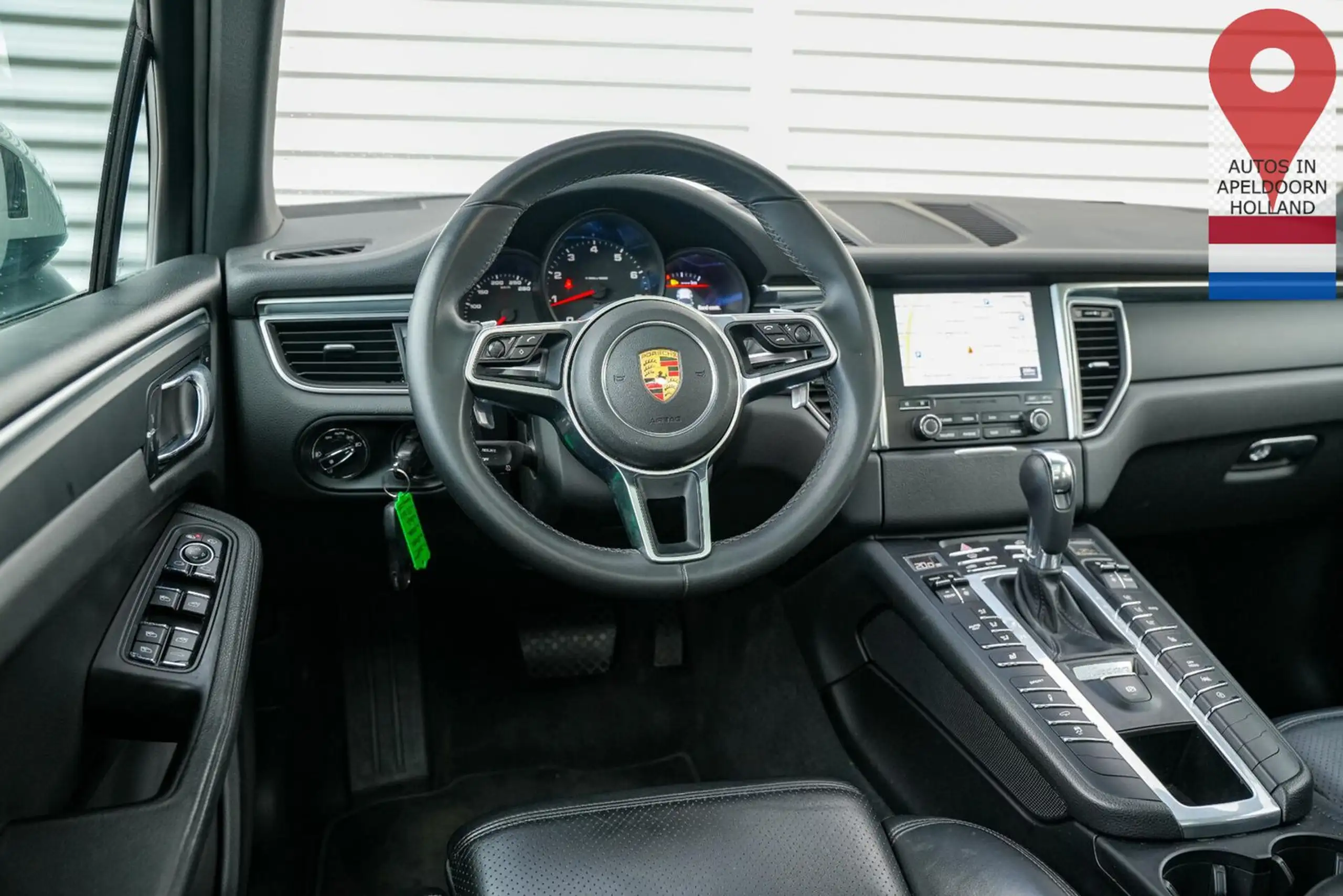 Porsche - Macan