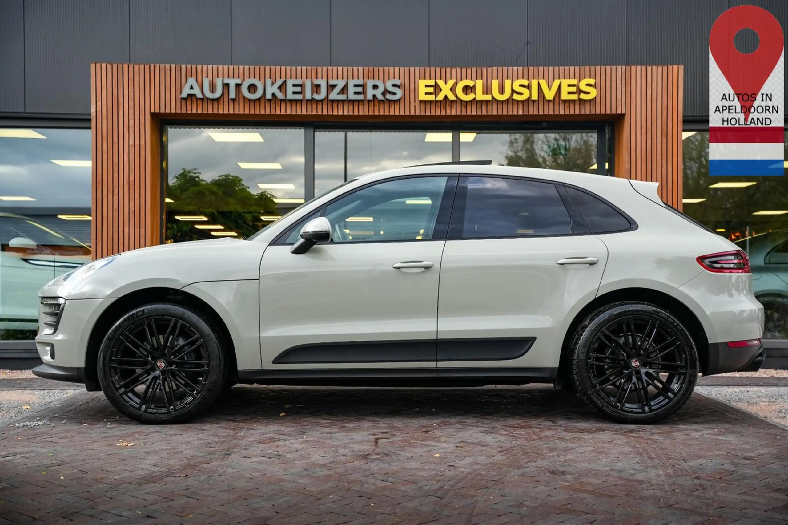 Porsche - Macan