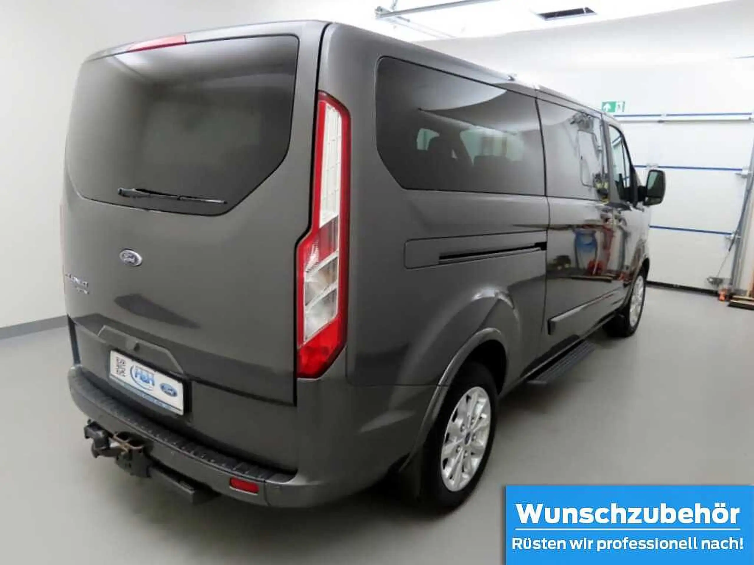 Ford - Tourneo Custom