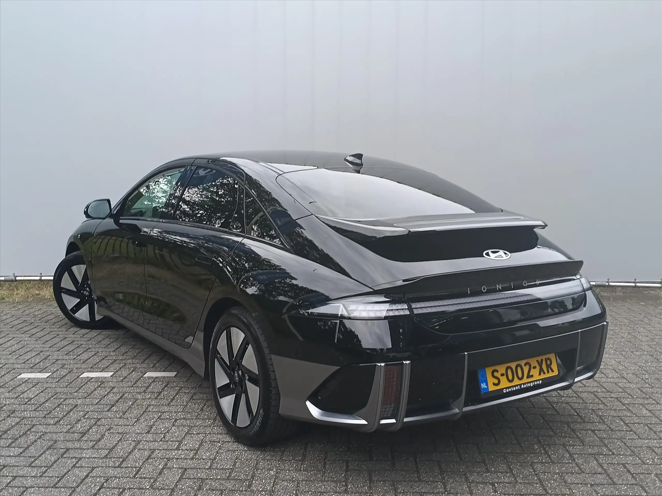 Hyundai - IONIQ 6