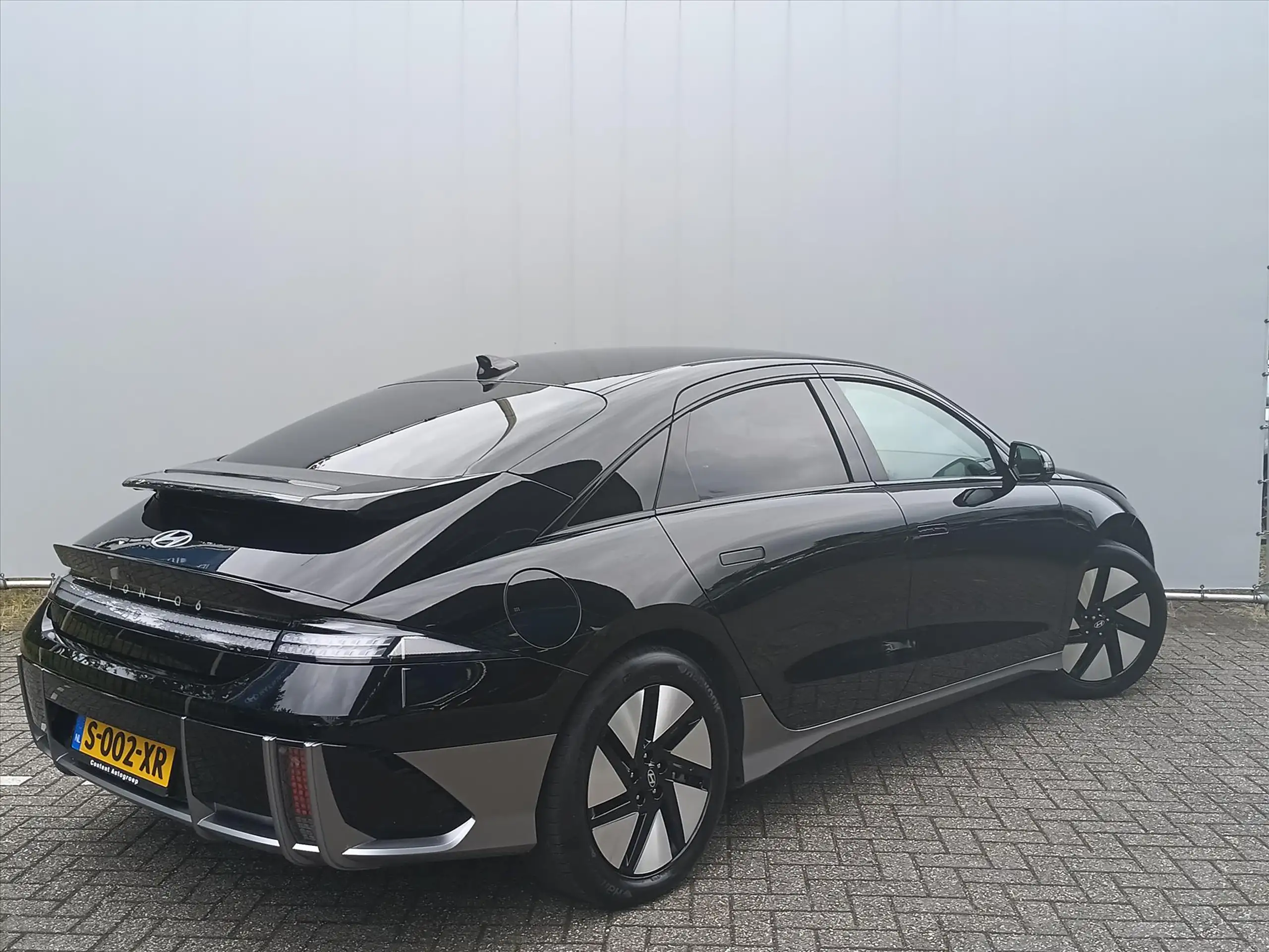 Hyundai - IONIQ 6