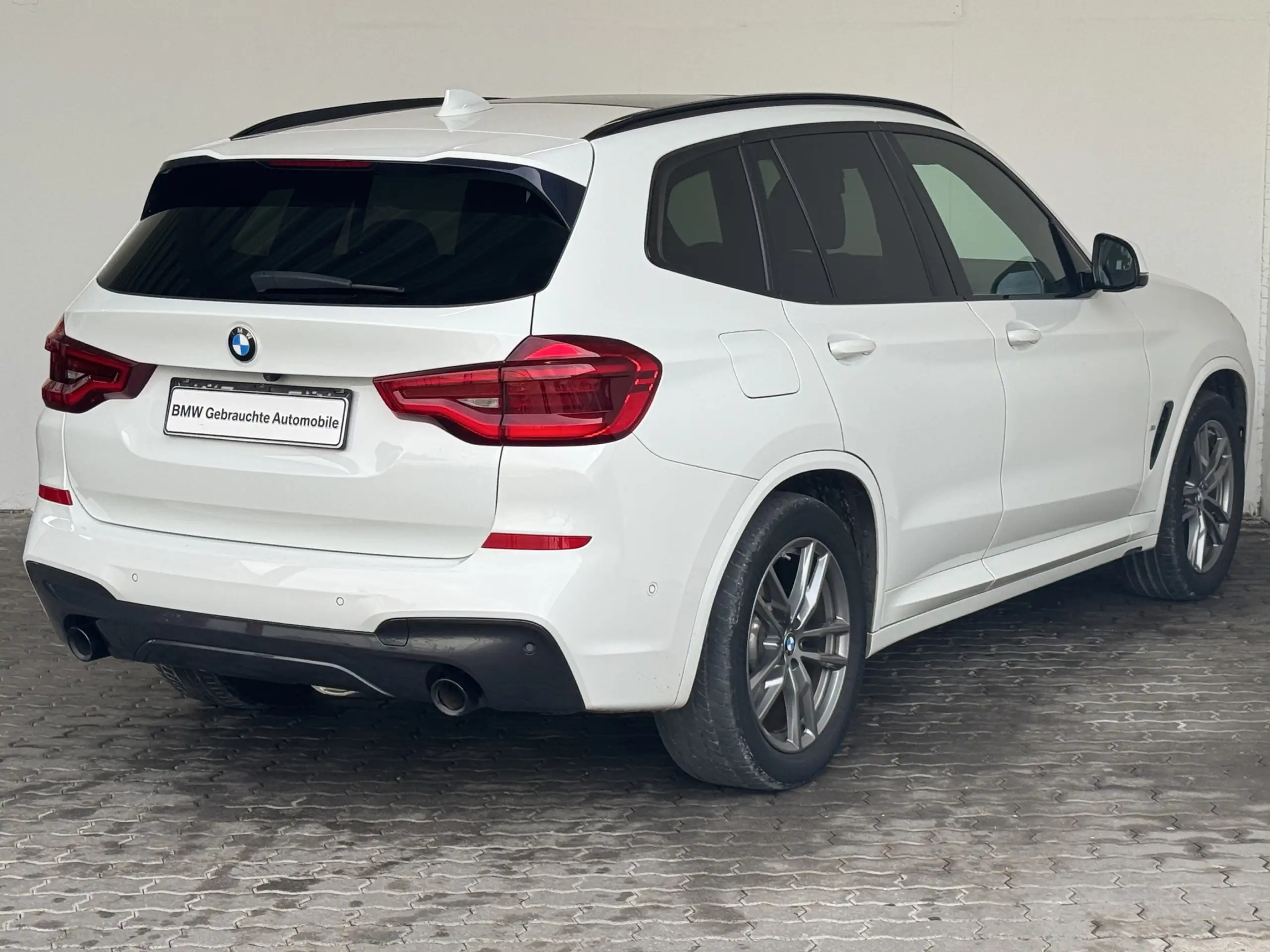 BMW - X3