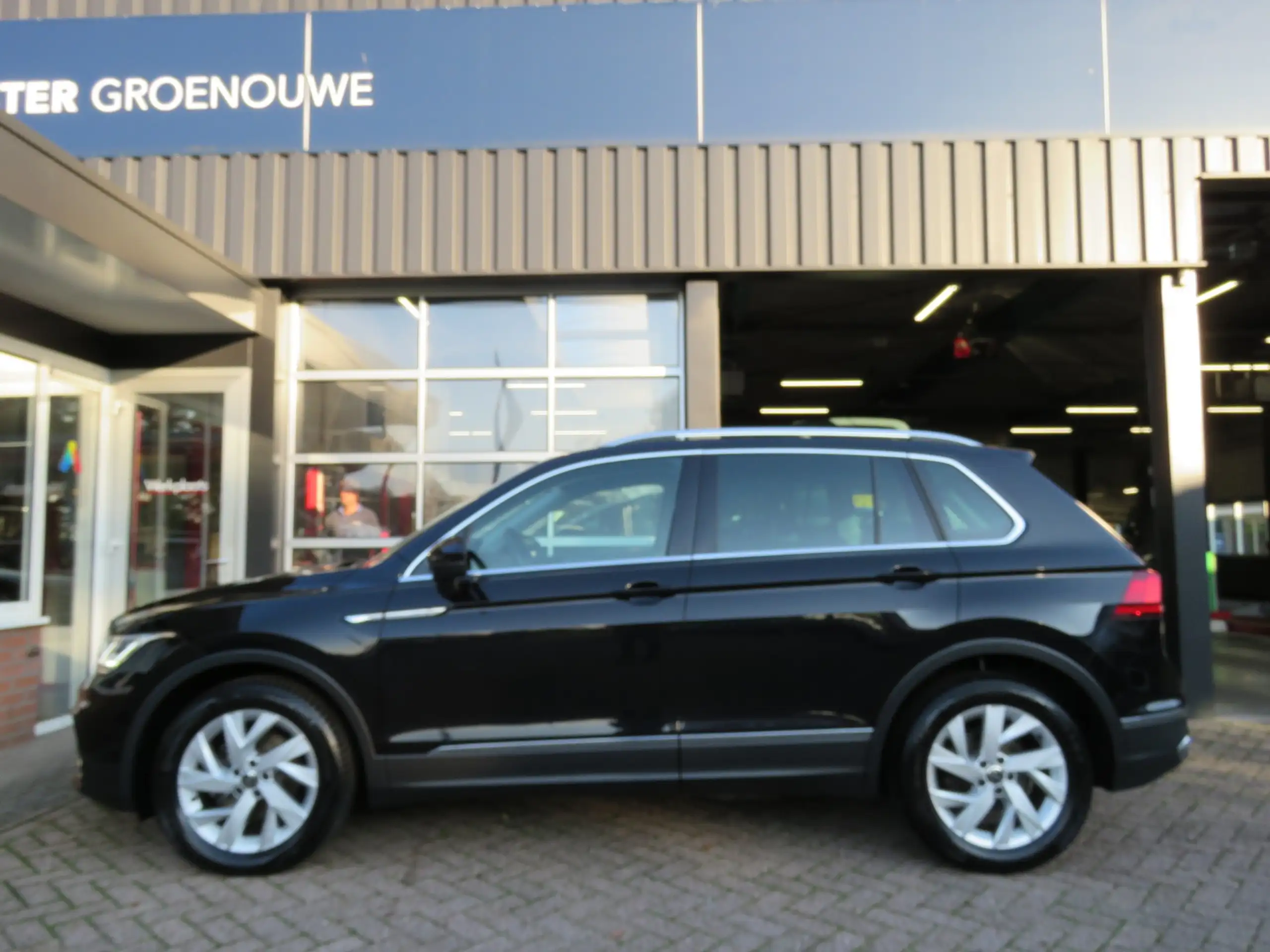 Volkswagen - Tiguan