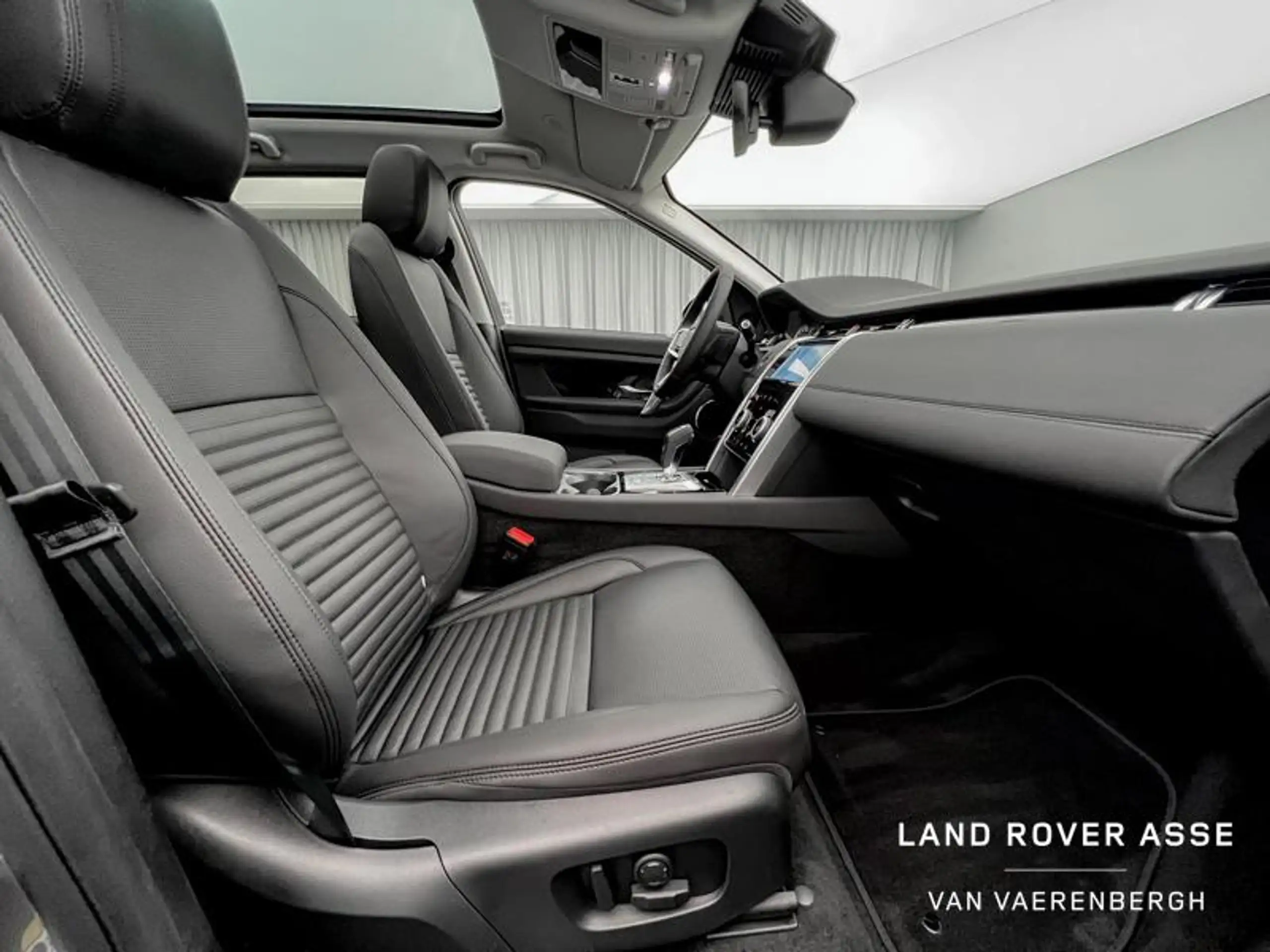 Land Rover - Discovery Sport