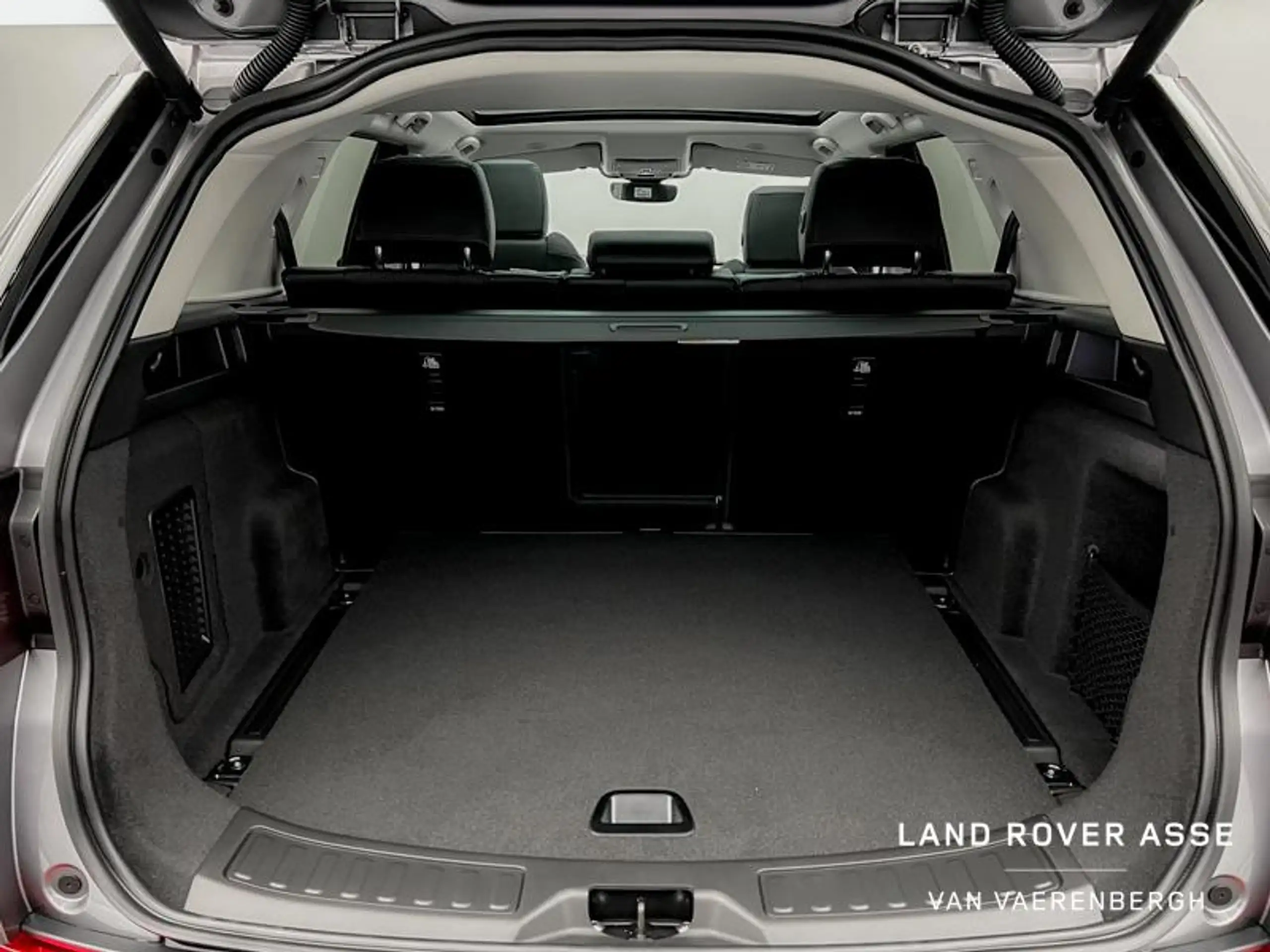 Land Rover - Discovery Sport