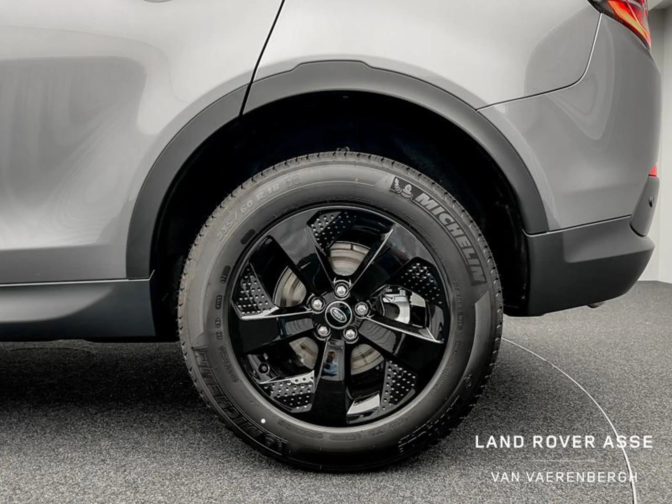 Land Rover - Discovery Sport