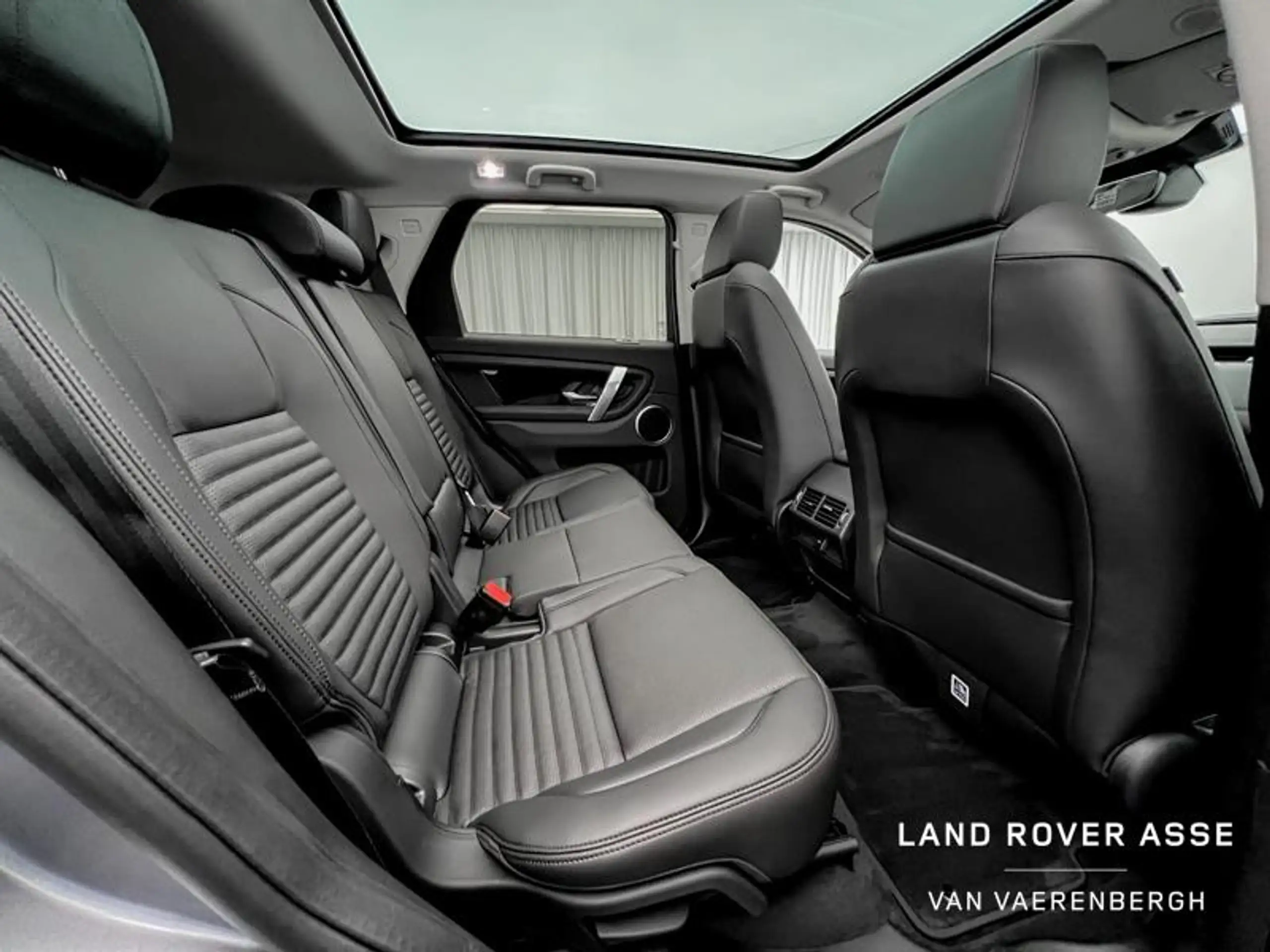 Land Rover - Discovery Sport