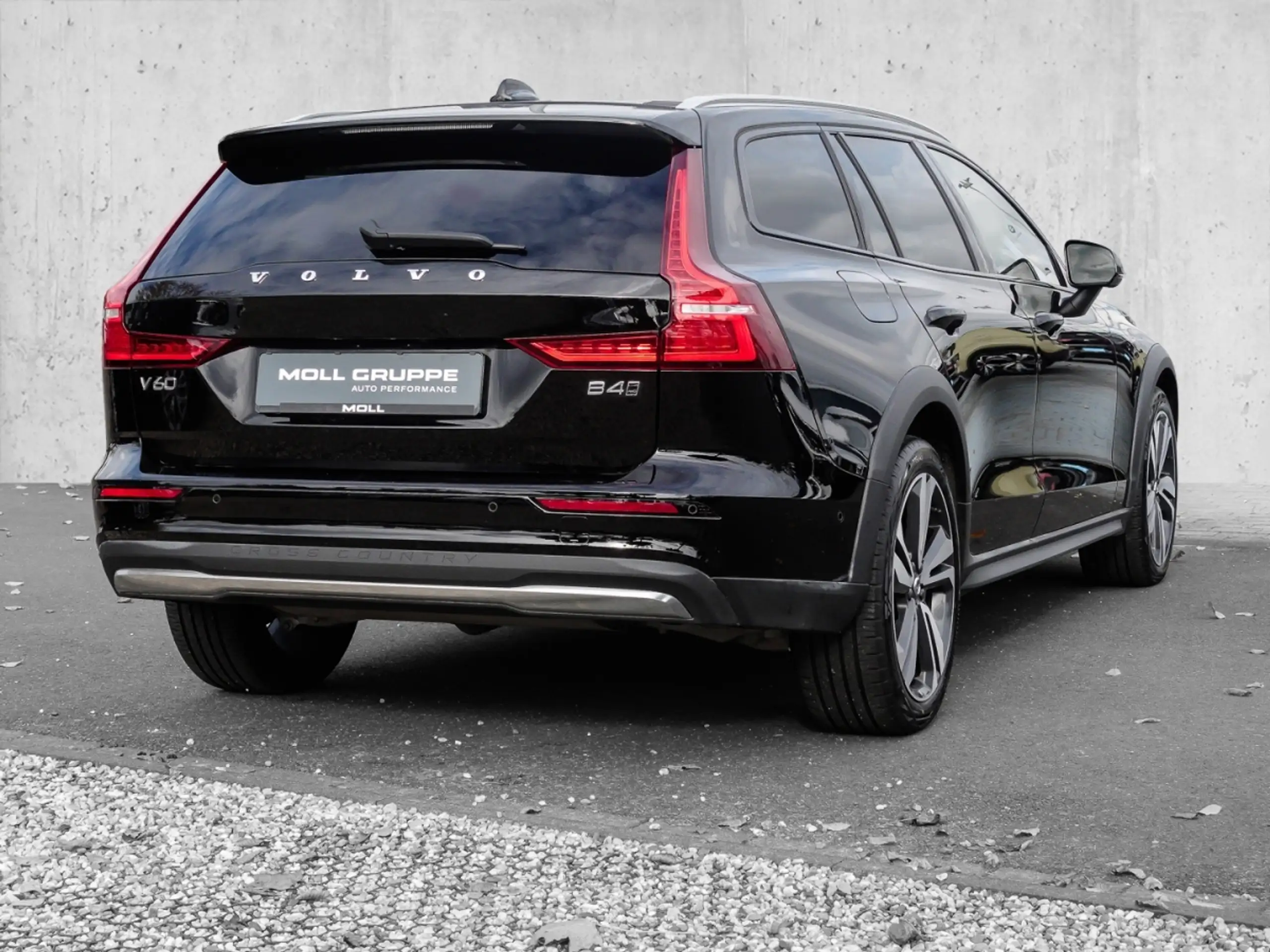 Volvo - V60 Cross Country