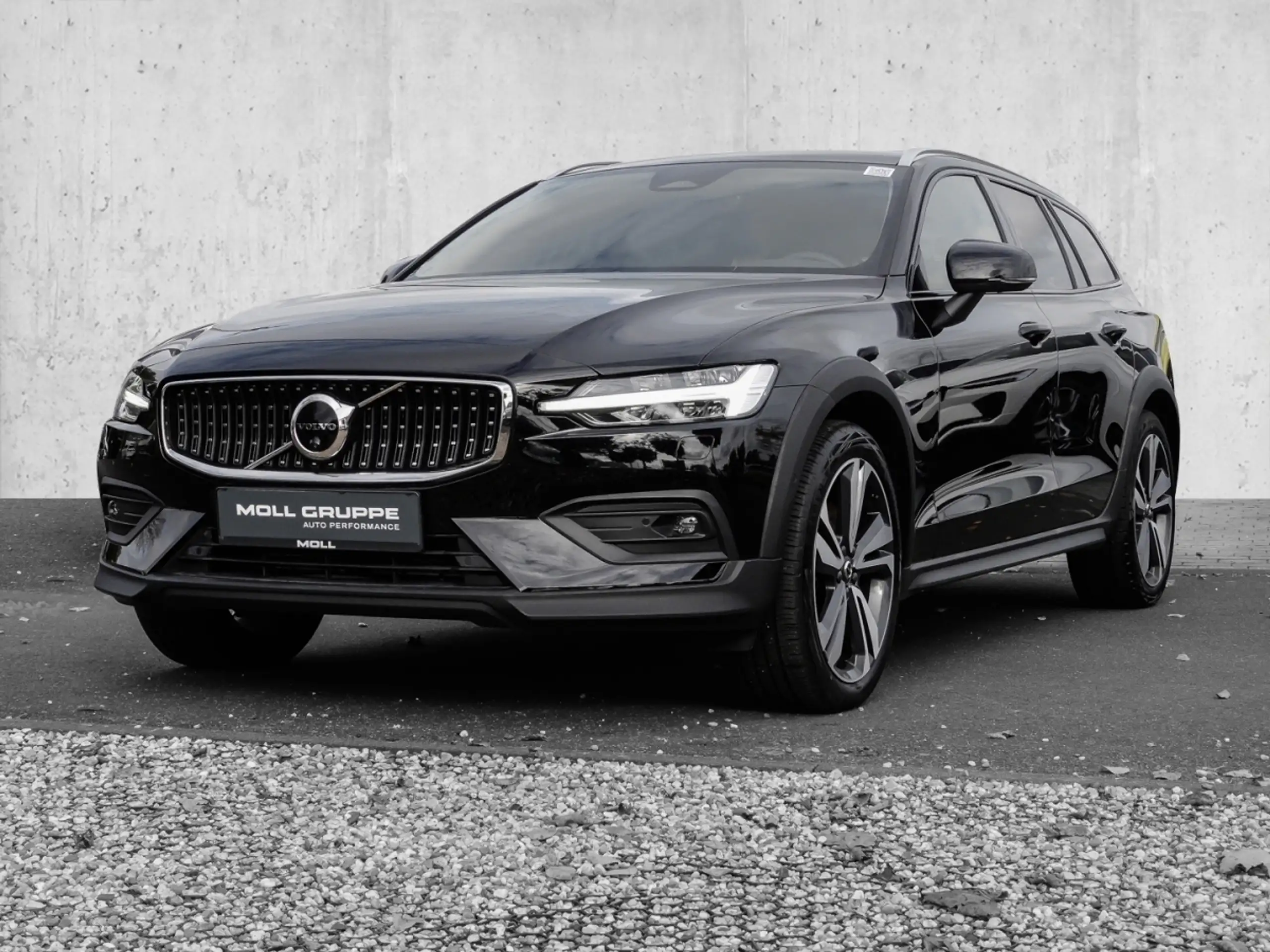 Volvo - V60 Cross Country