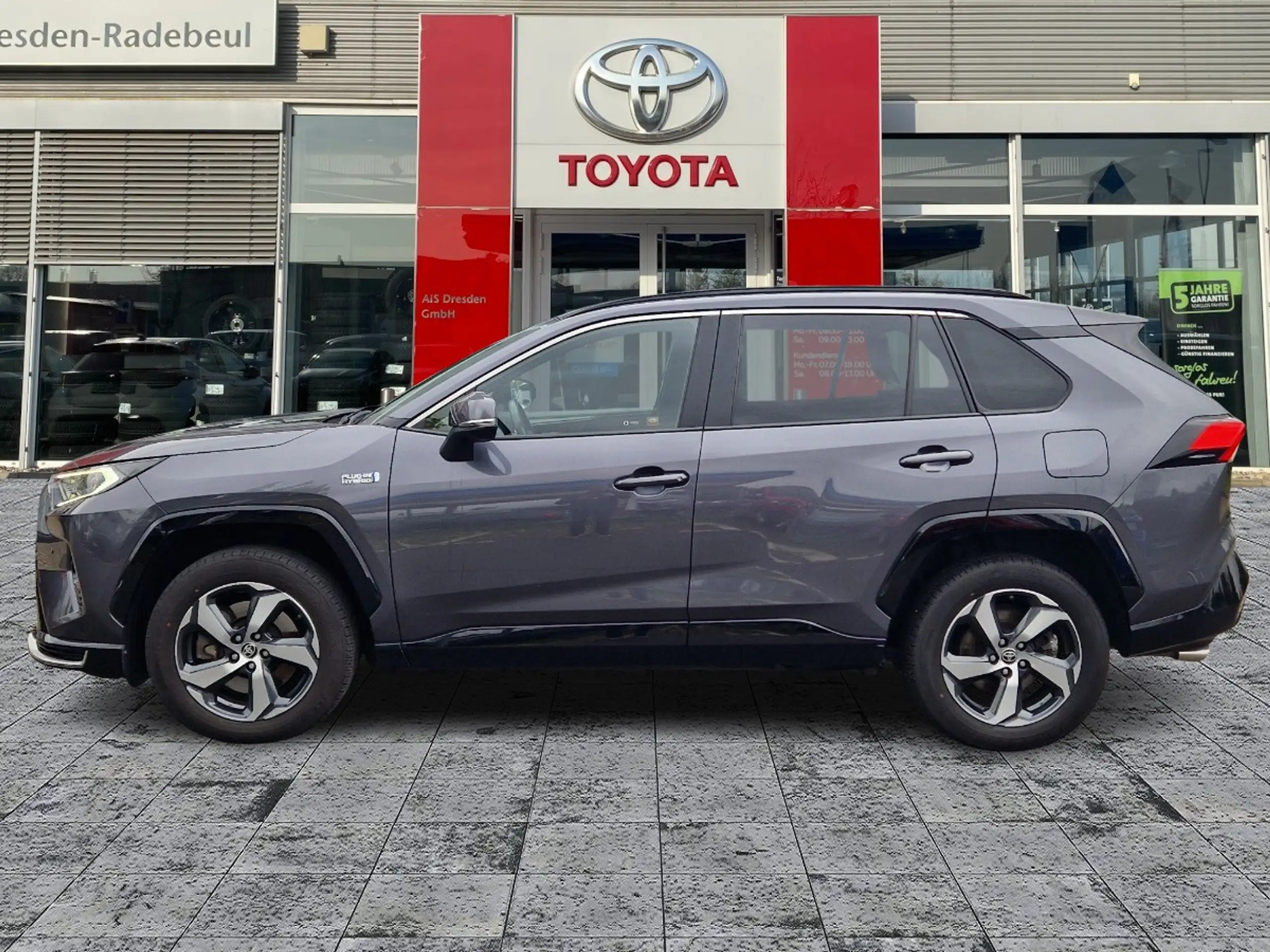 Toyota - RAV 4