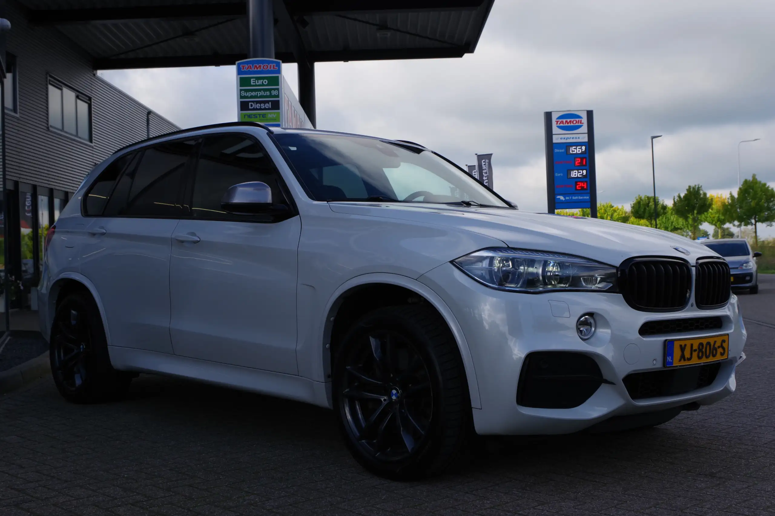 BMW - X5