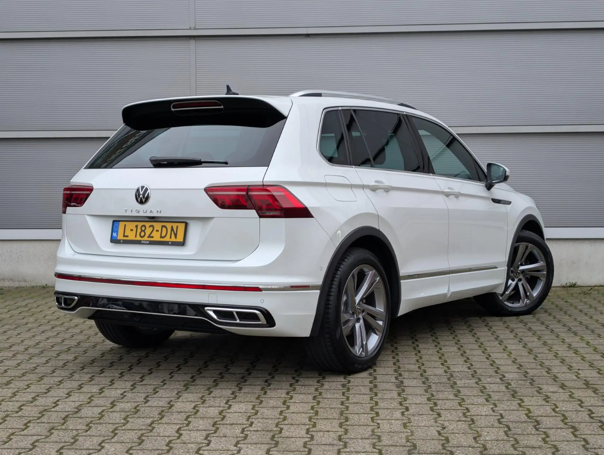 Volkswagen - Tiguan