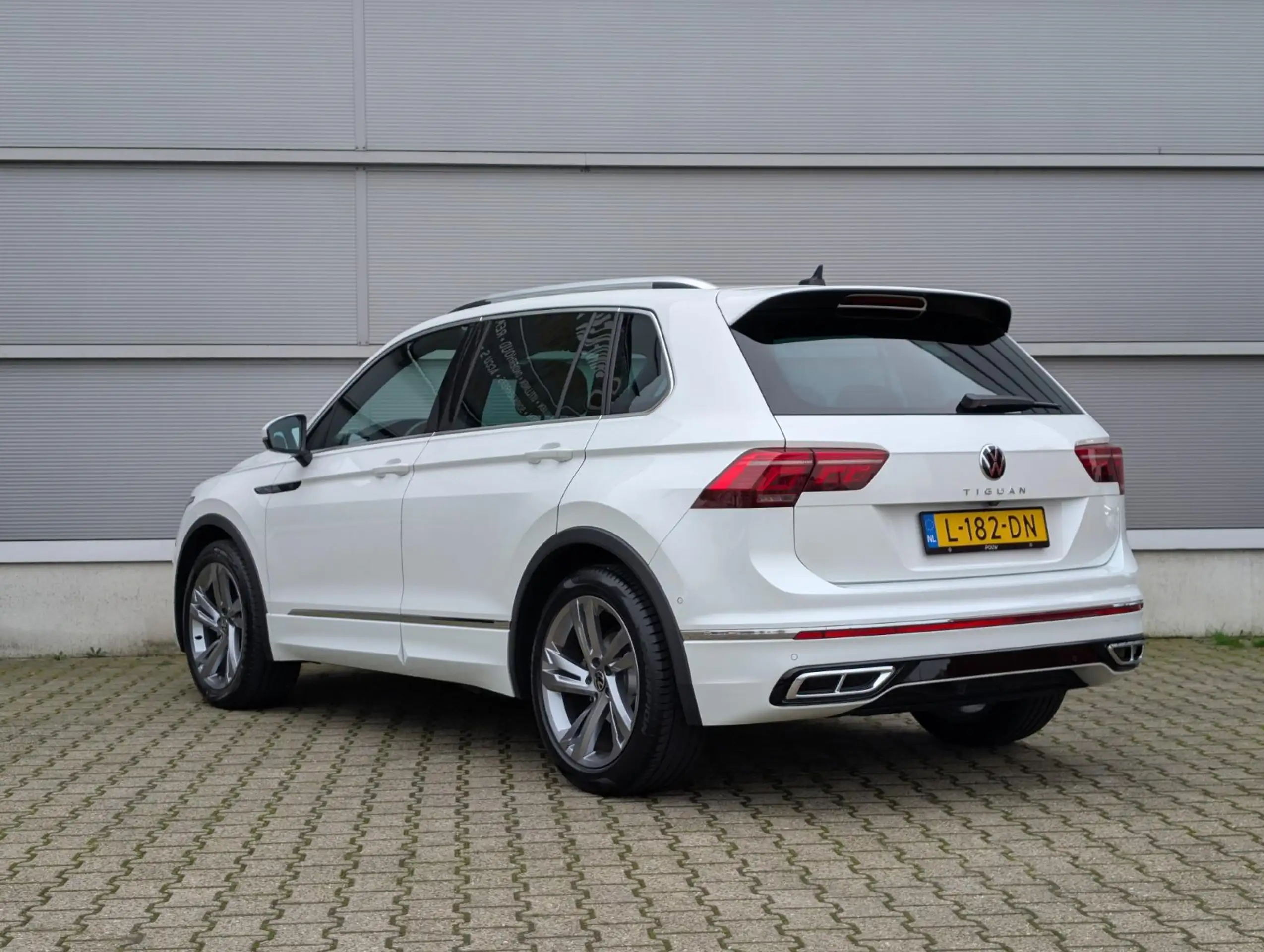 Volkswagen - Tiguan