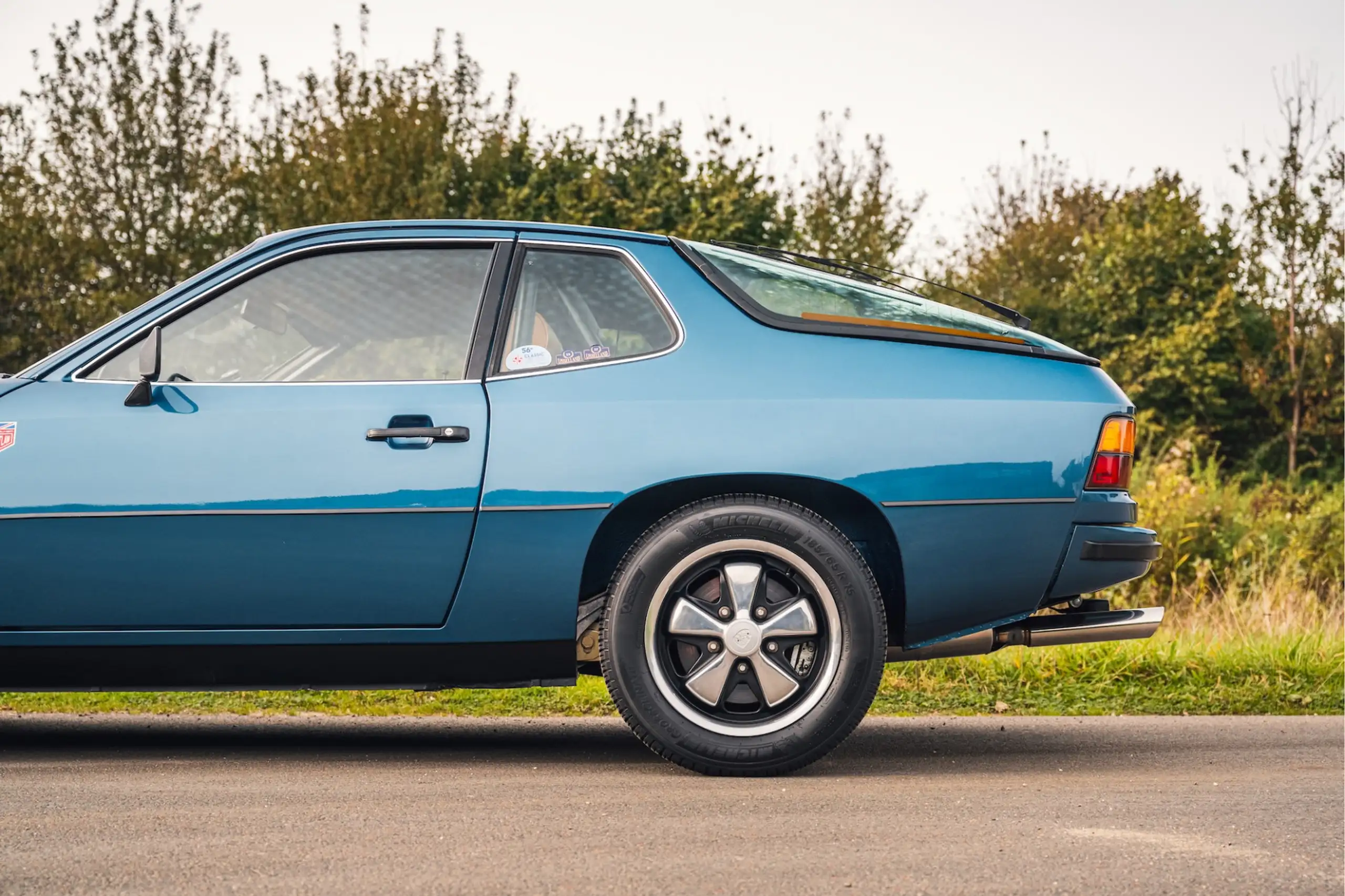 Porsche - 924