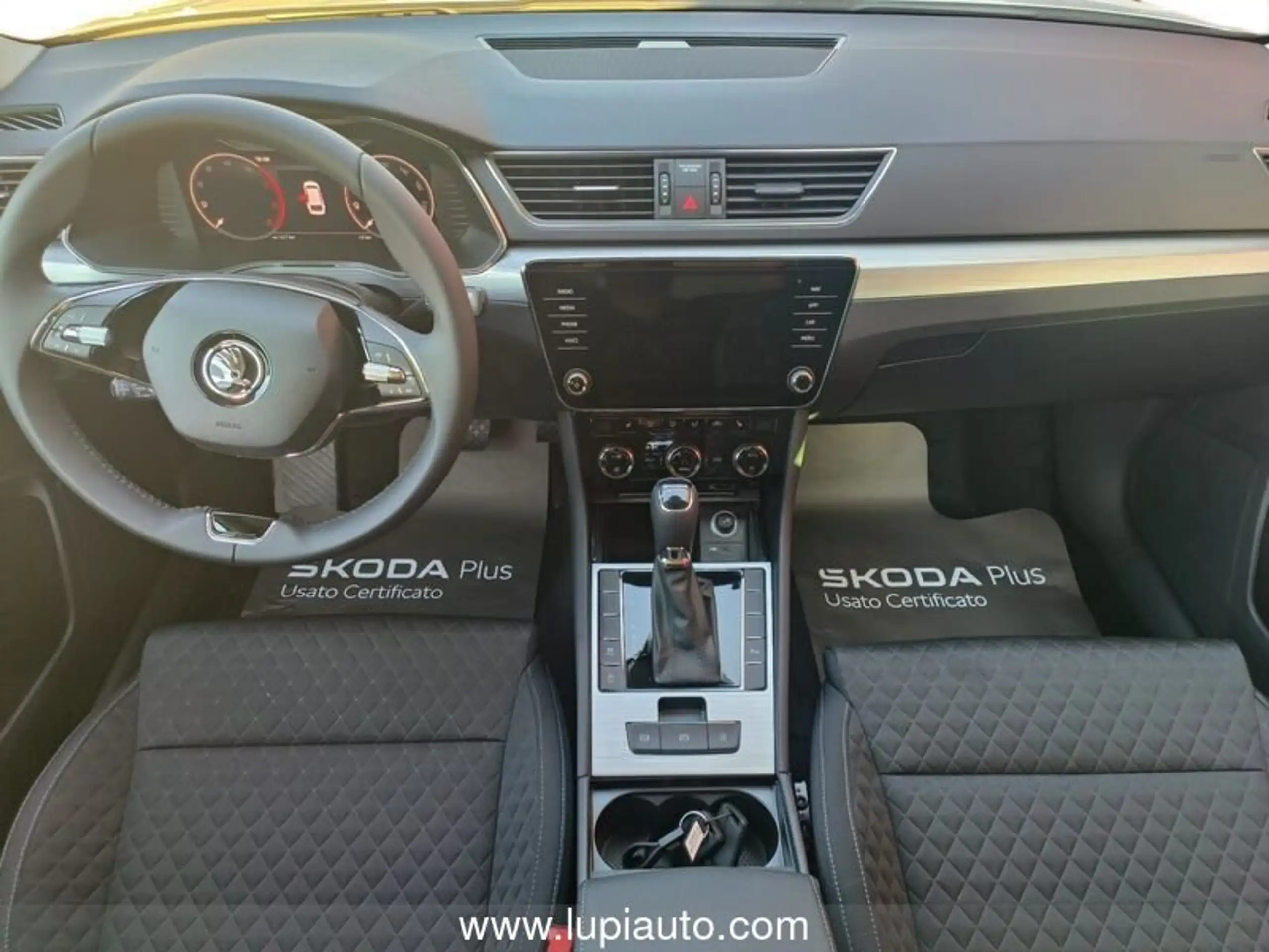 Skoda - Superb