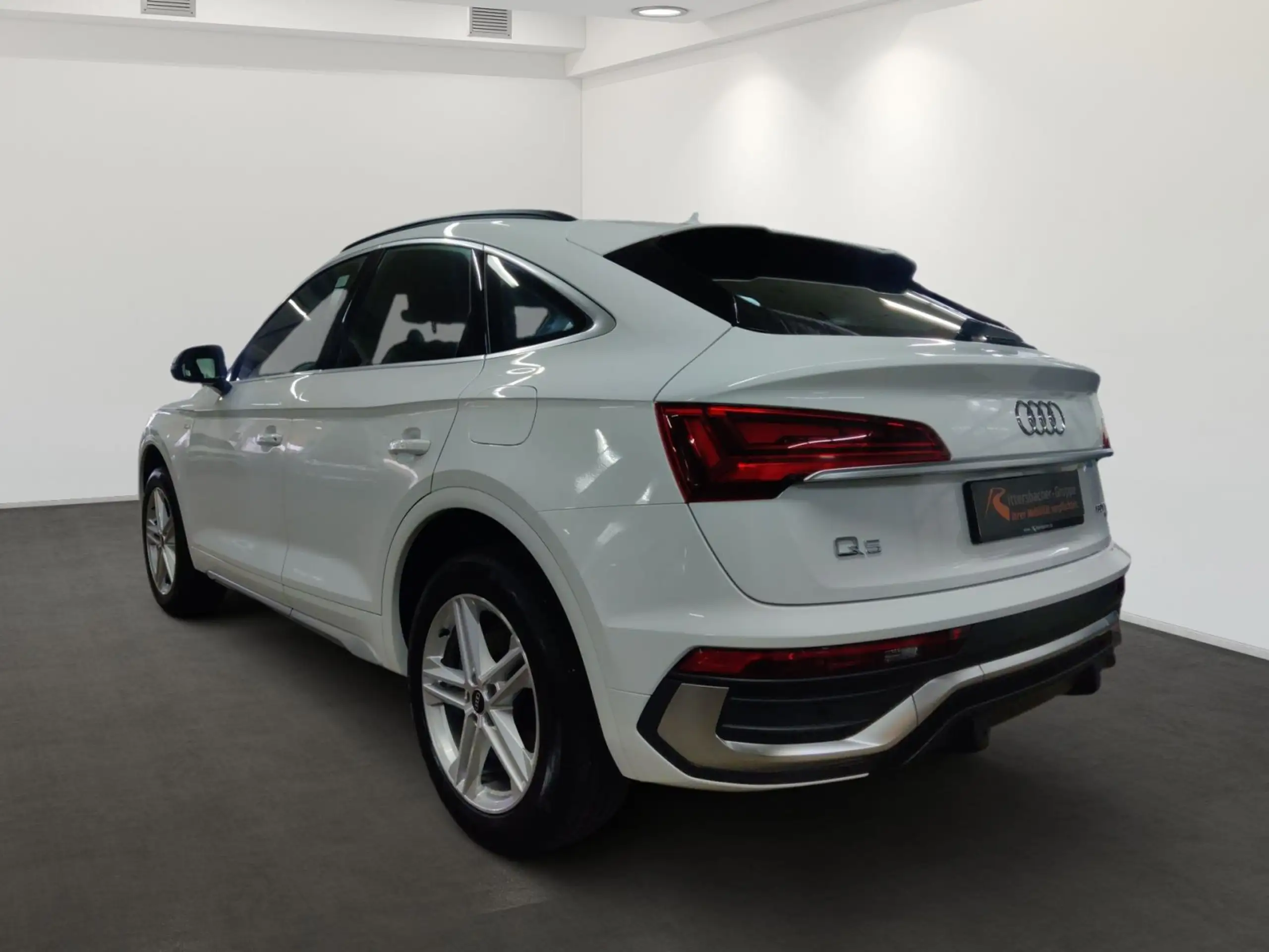 Audi - Q5