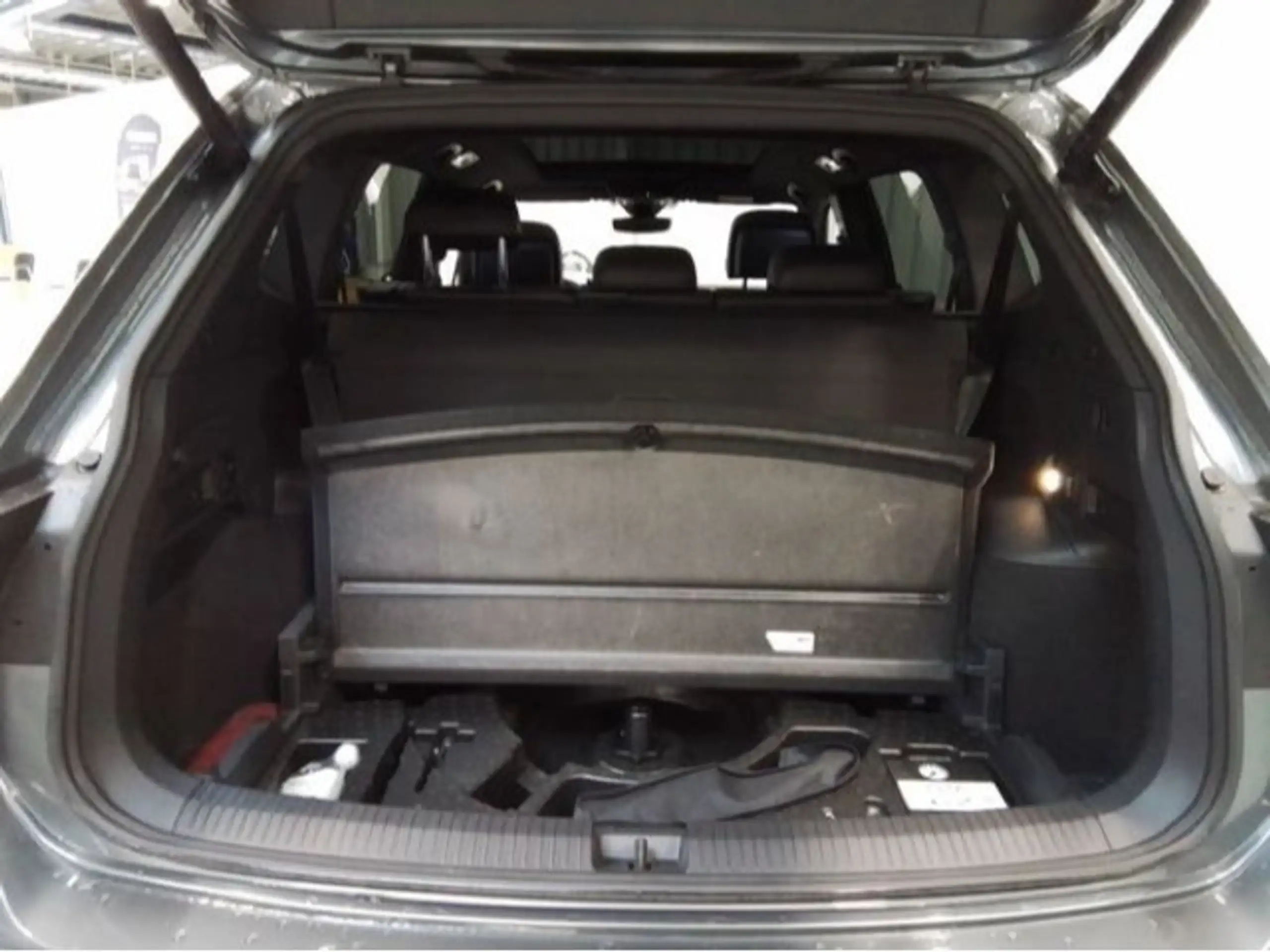 Volkswagen - Tiguan Allspace