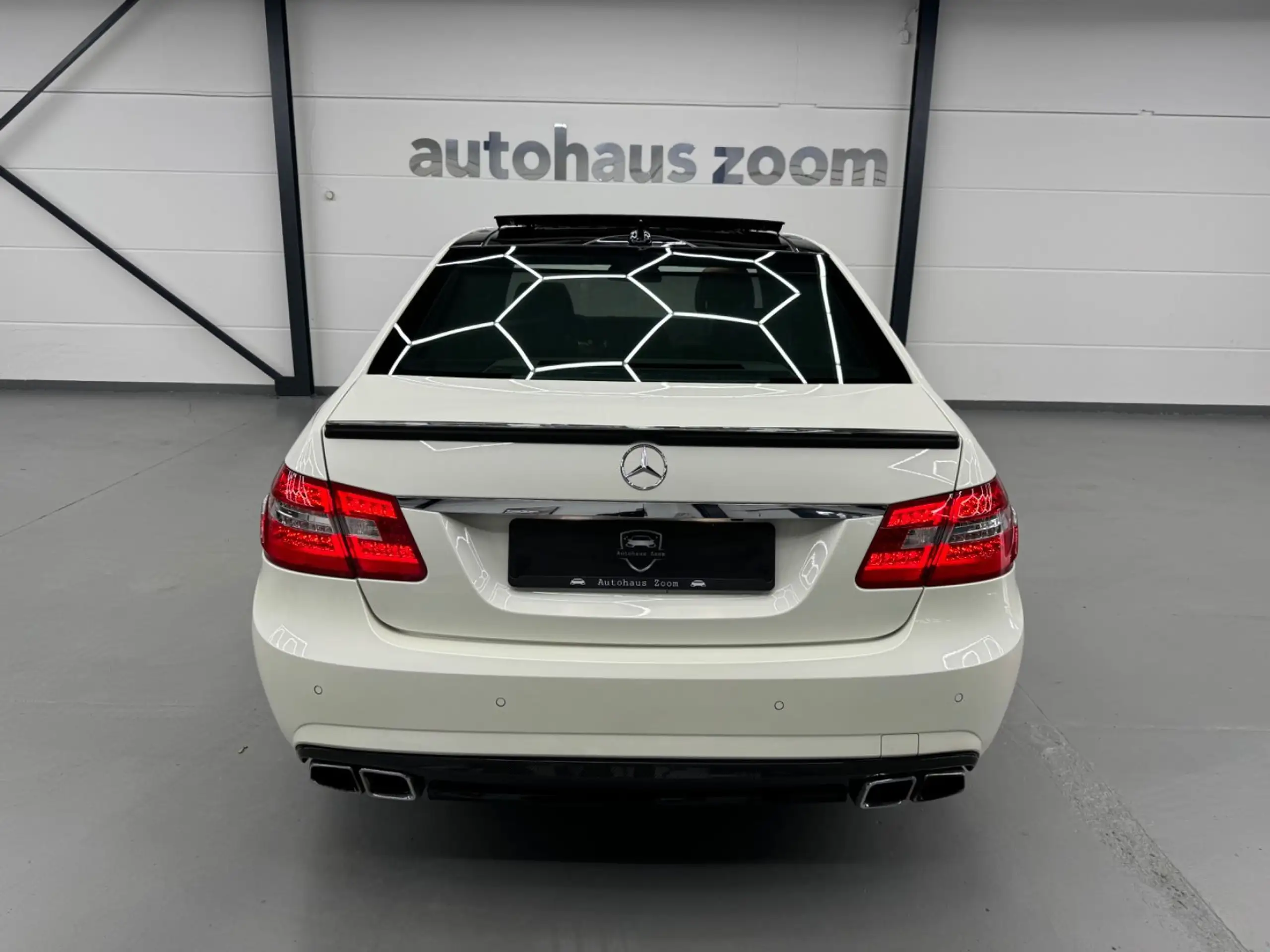 Mercedes-Benz - E 63 AMG