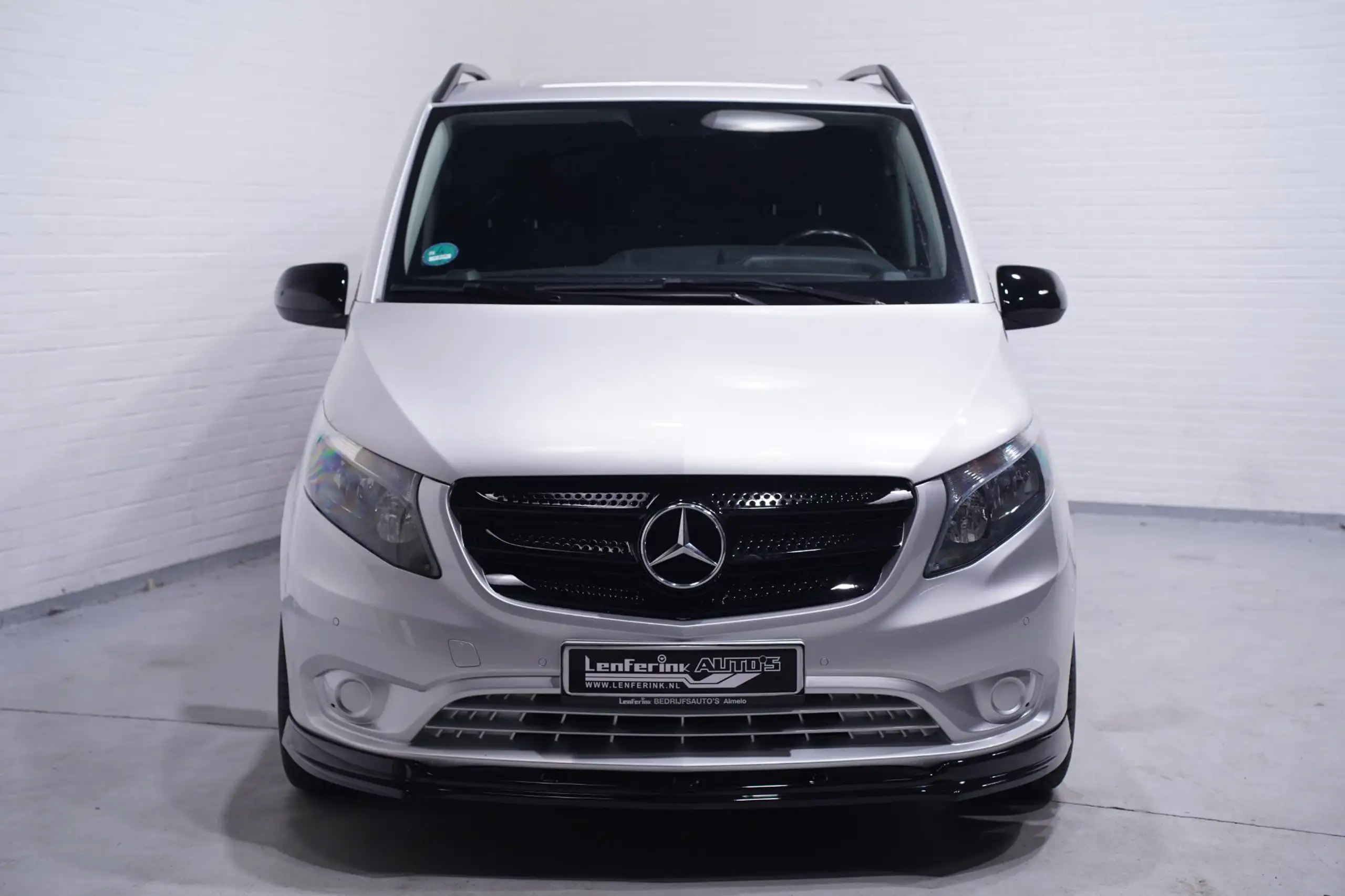 Mercedes-Benz - Vito