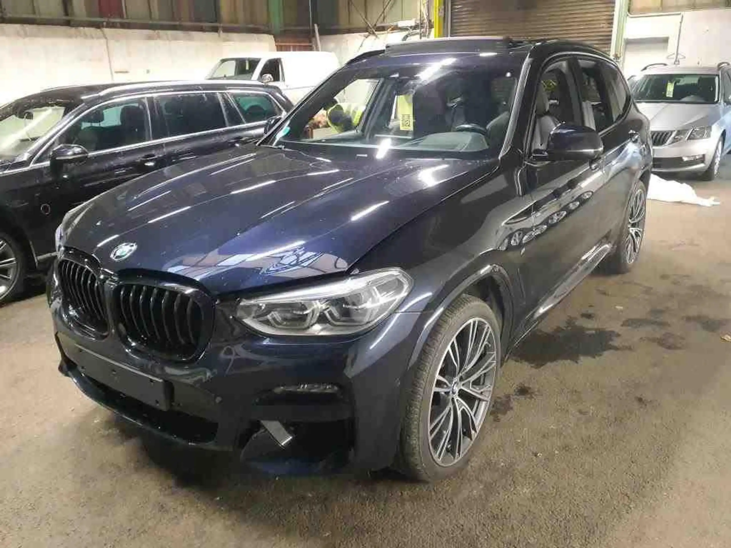 BMW - X3