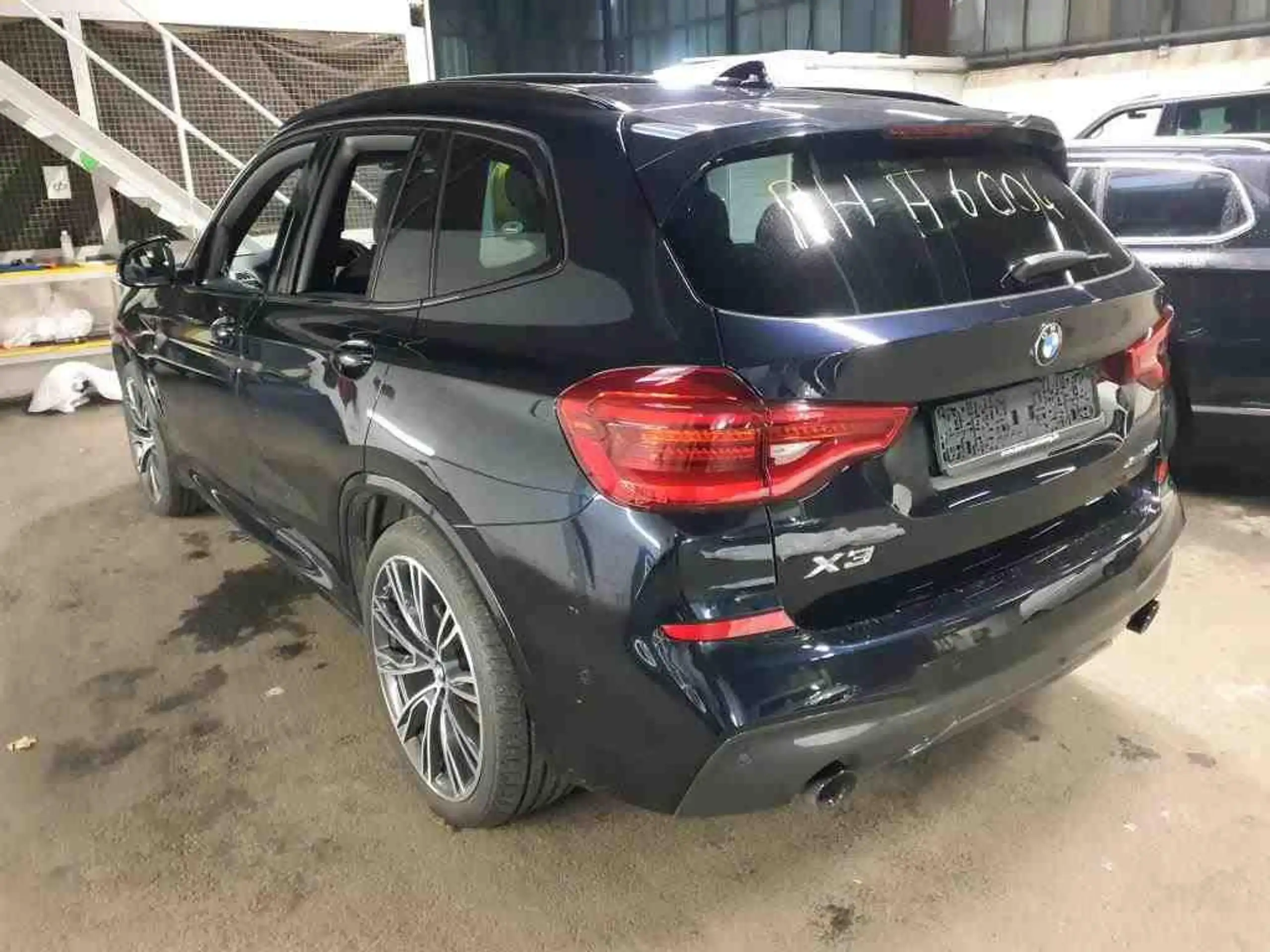 BMW - X3