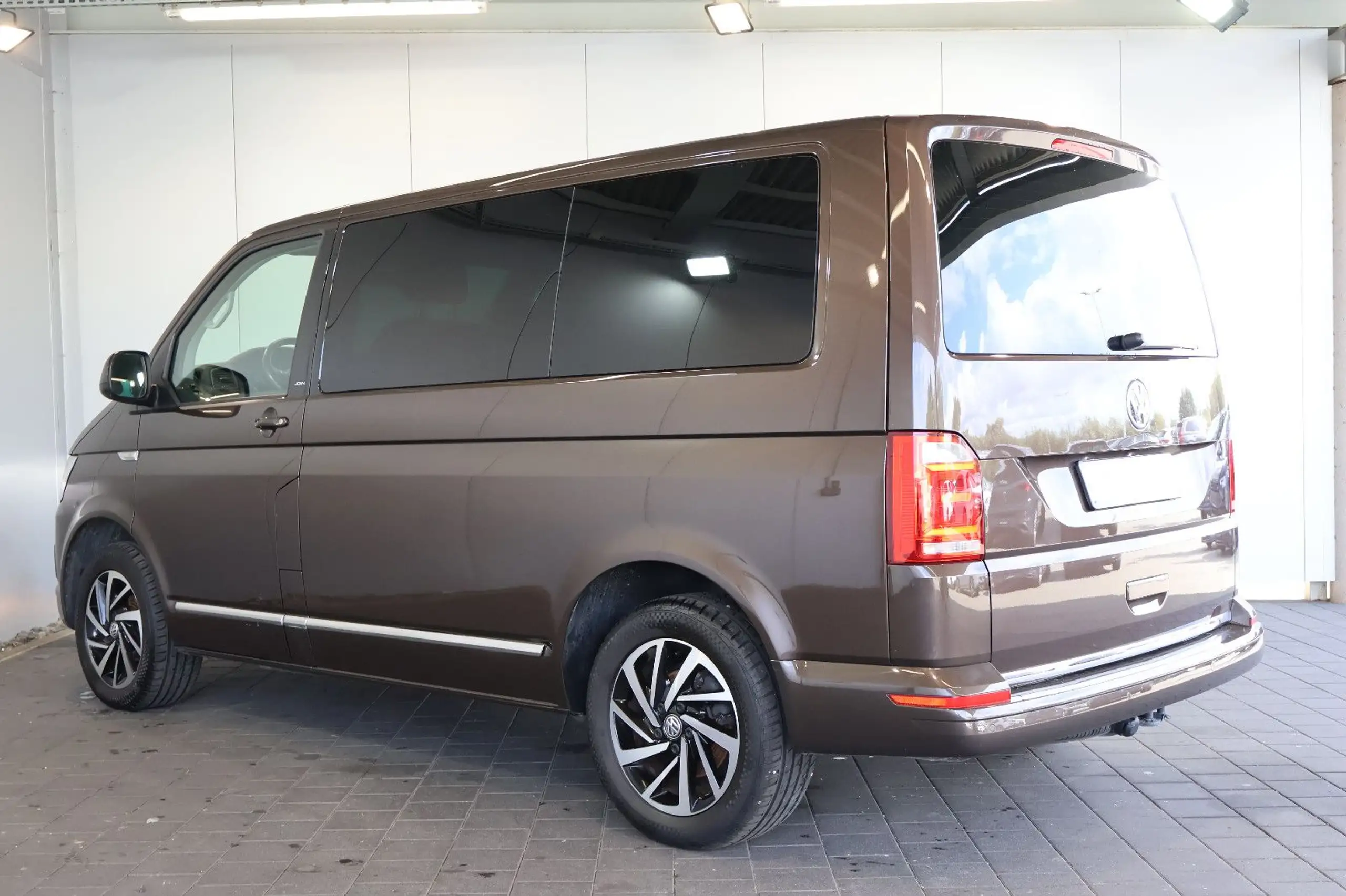 Volkswagen - T6 Multivan