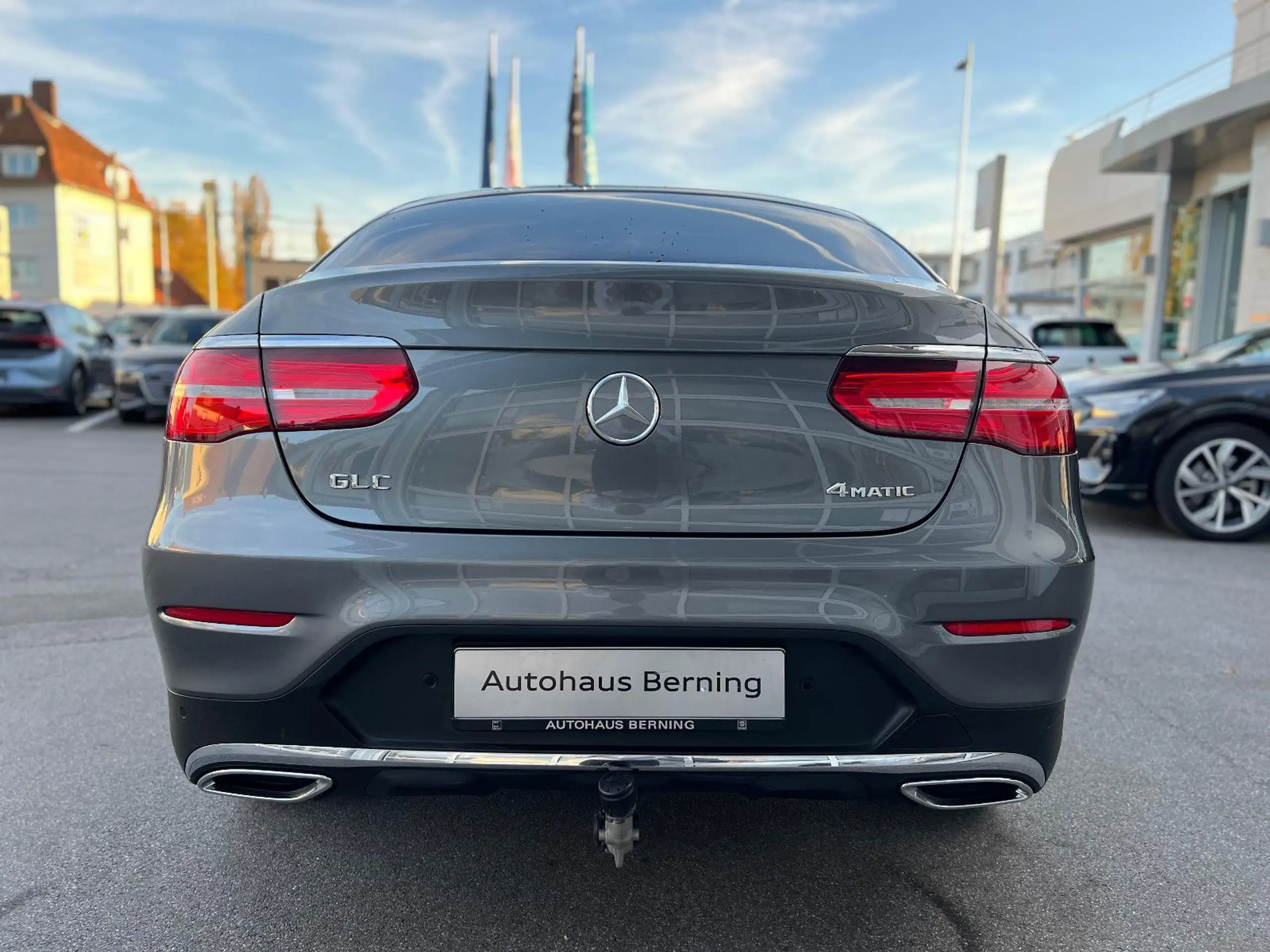 Mercedes-Benz - GLC 220