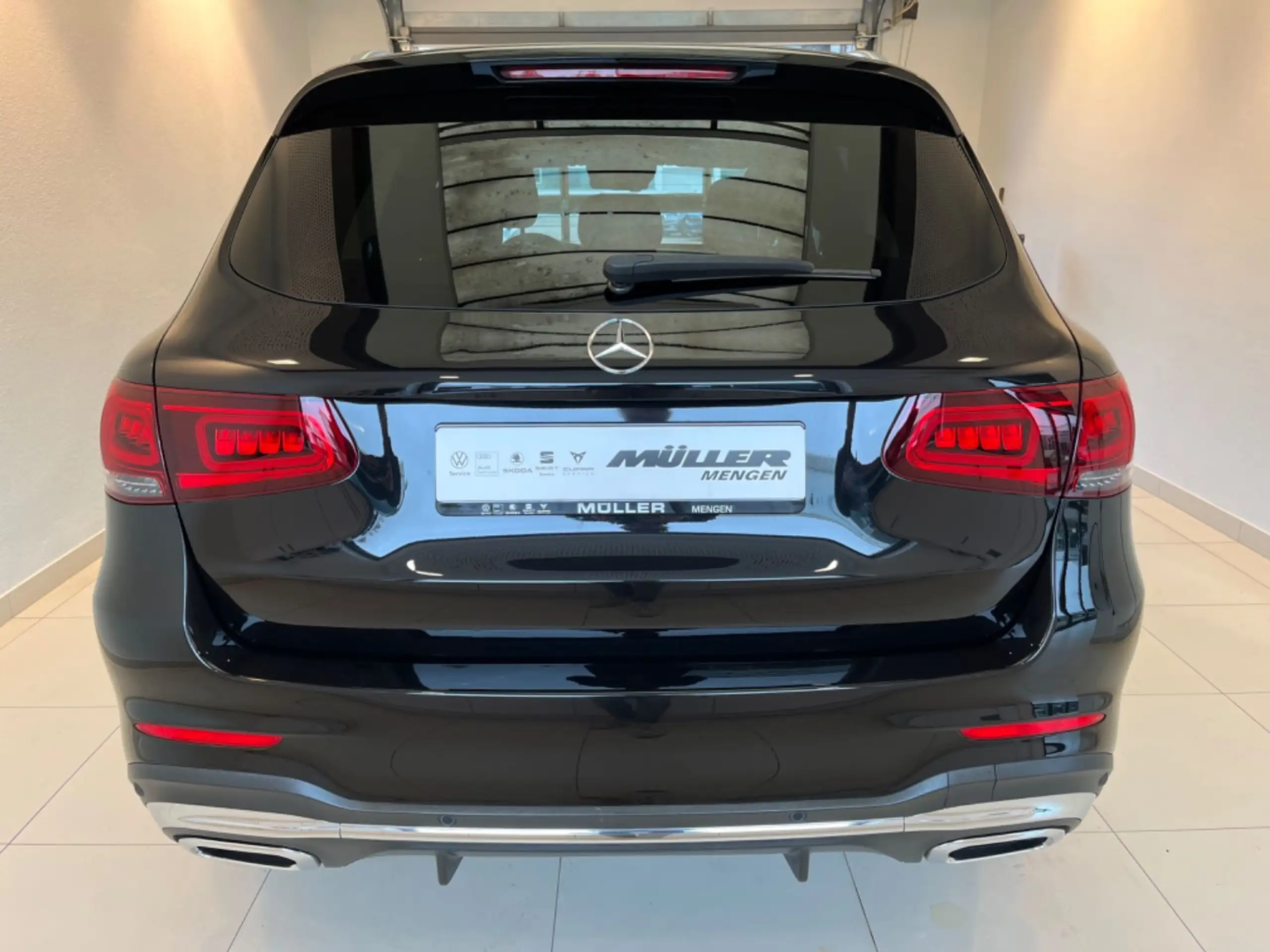 Mercedes-Benz - GLC 220