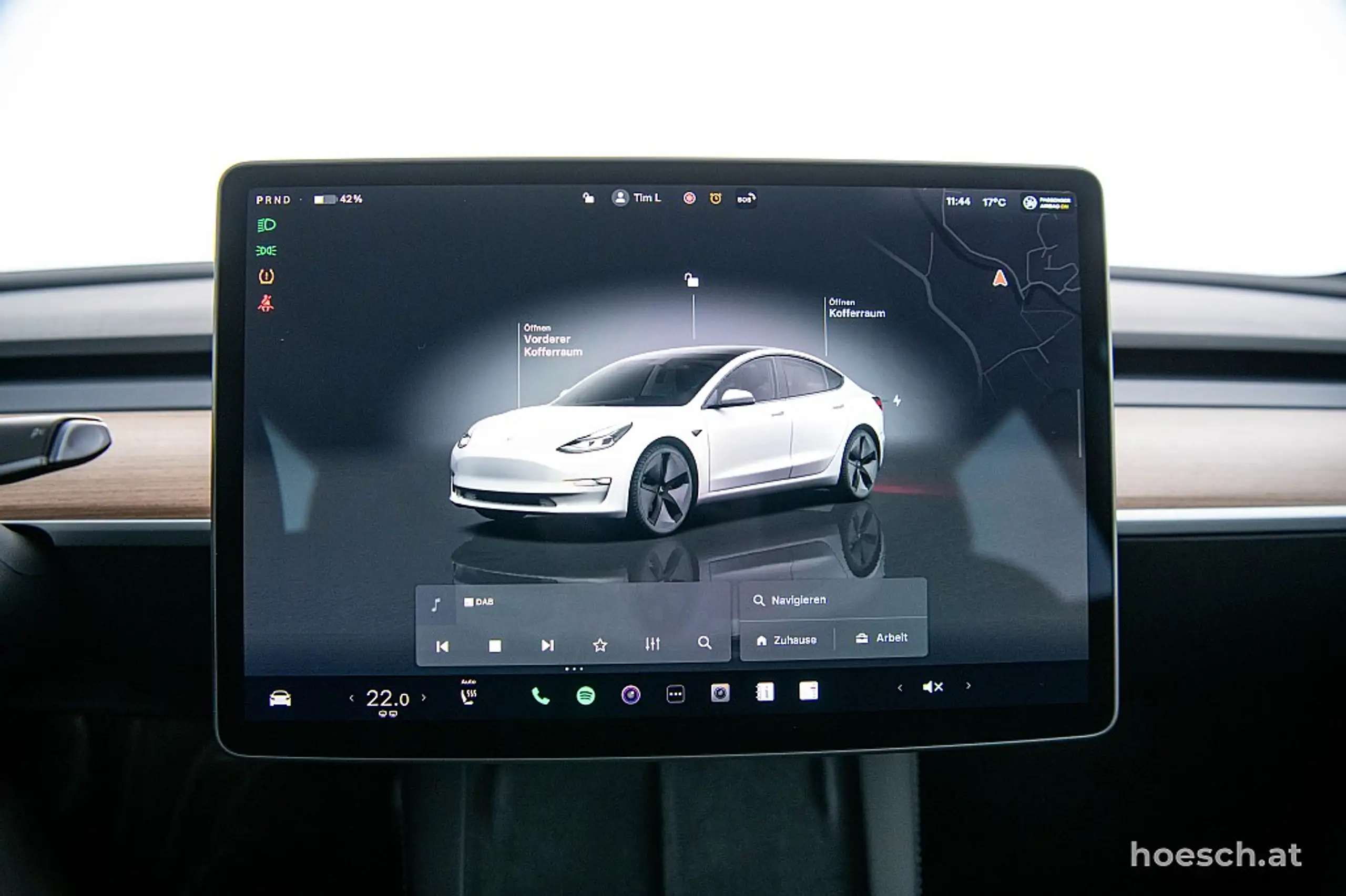 Tesla - Model 3