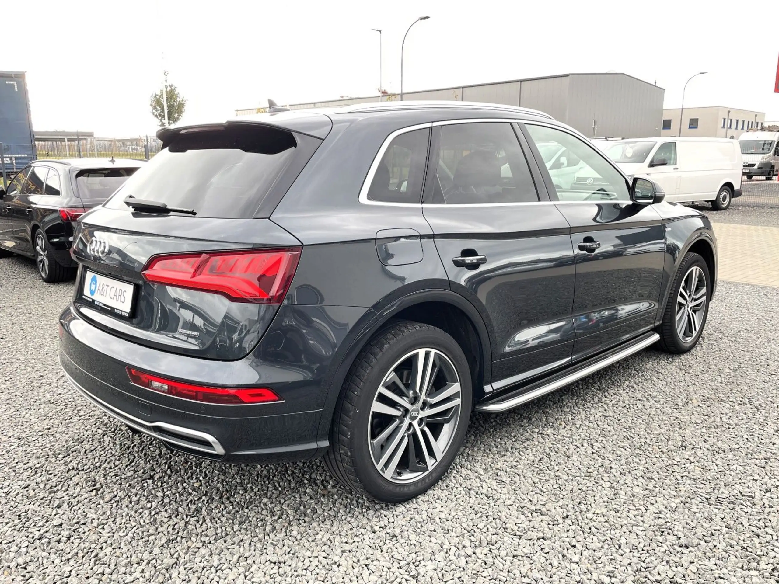 Audi - Q5