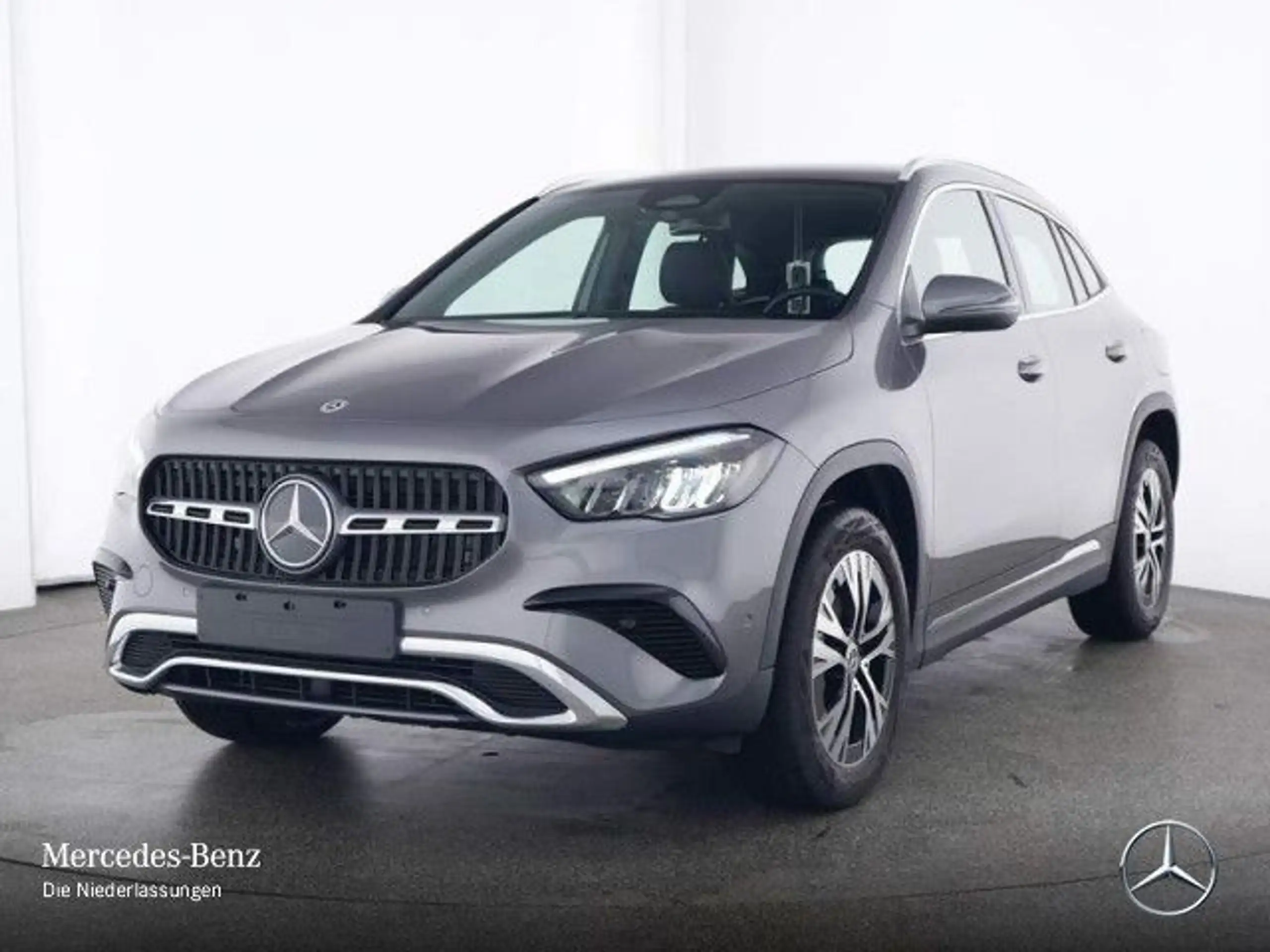 Mercedes-Benz - GLA 200