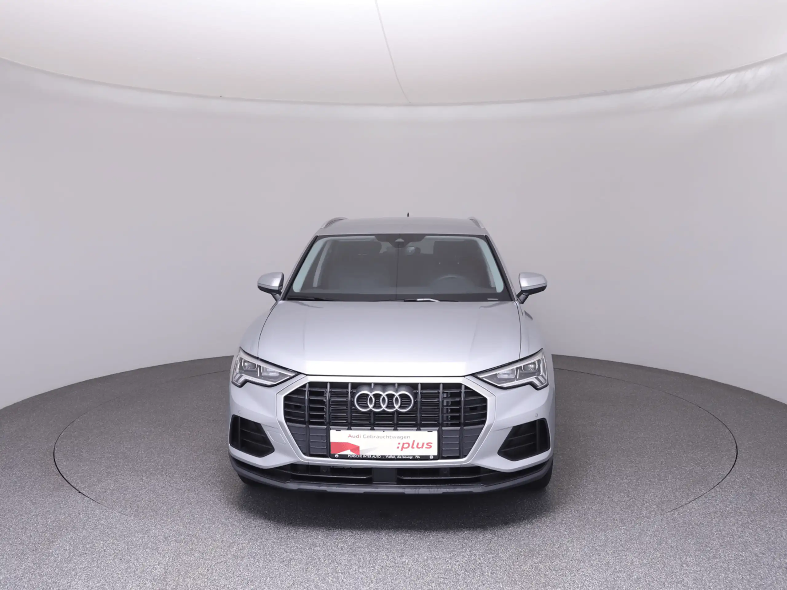 Audi - Q3