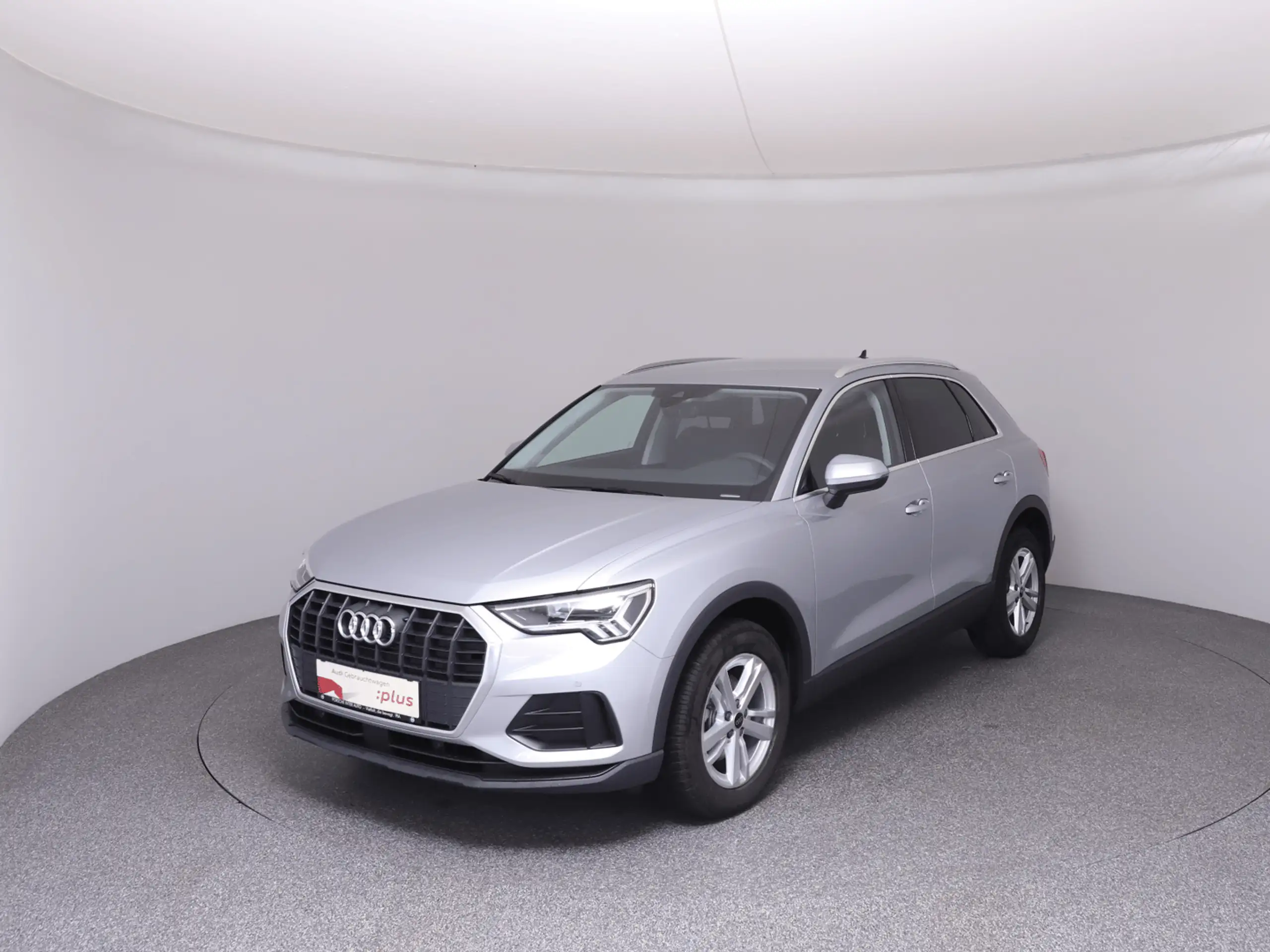 Audi - Q3