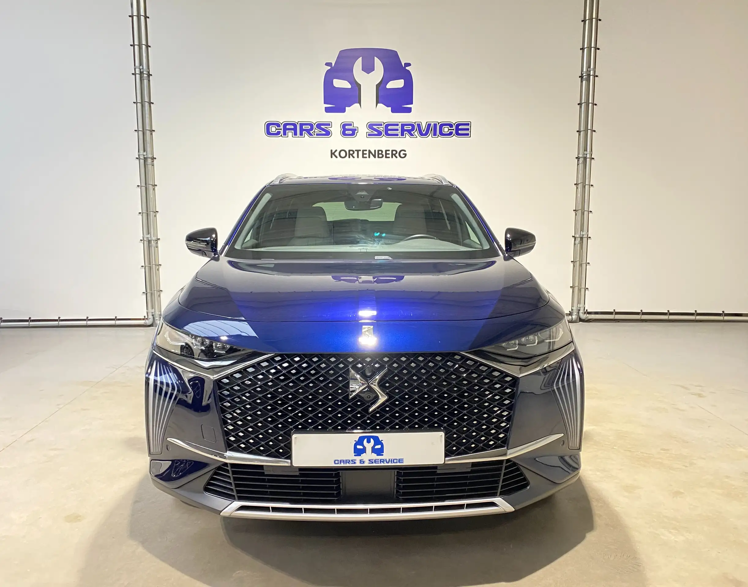 DS Automobiles - DS 7 Crossback