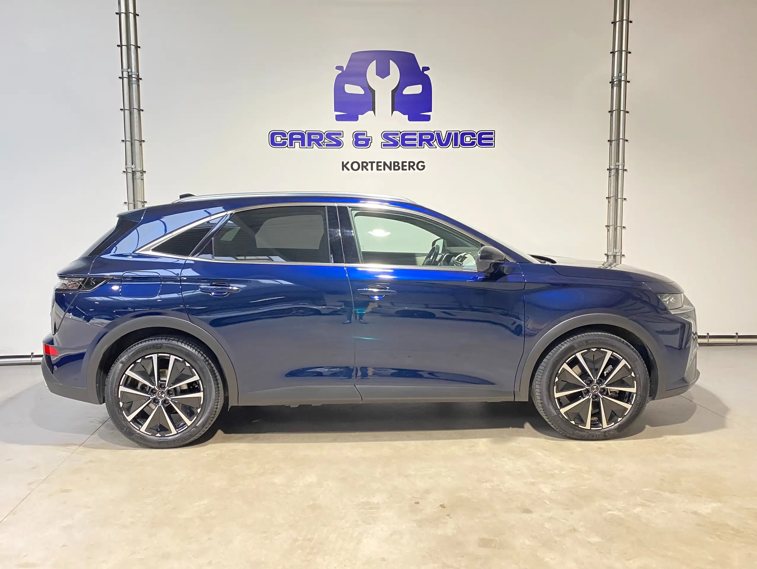 DS Automobiles - DS 7 Crossback