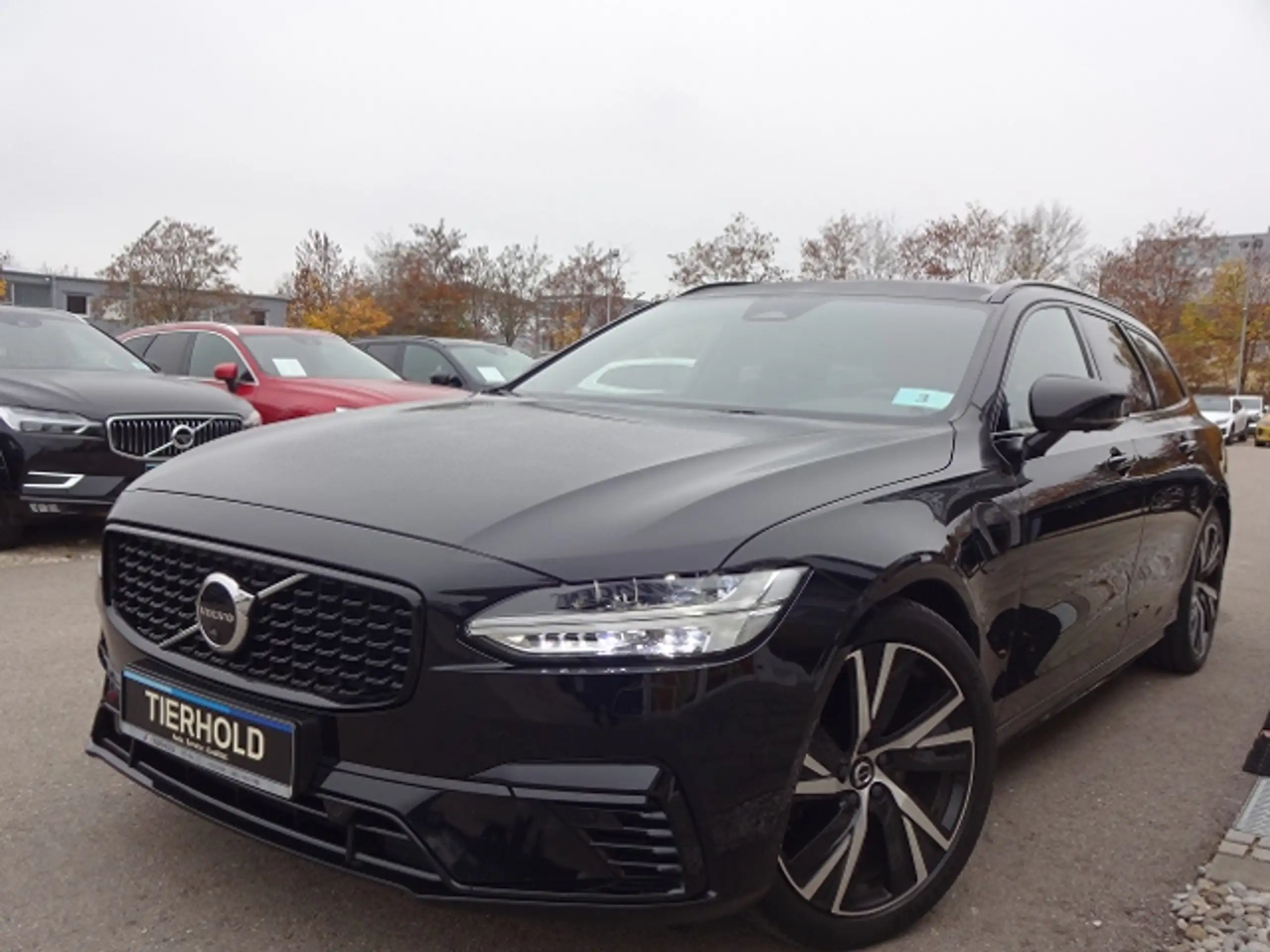 Volvo - V90