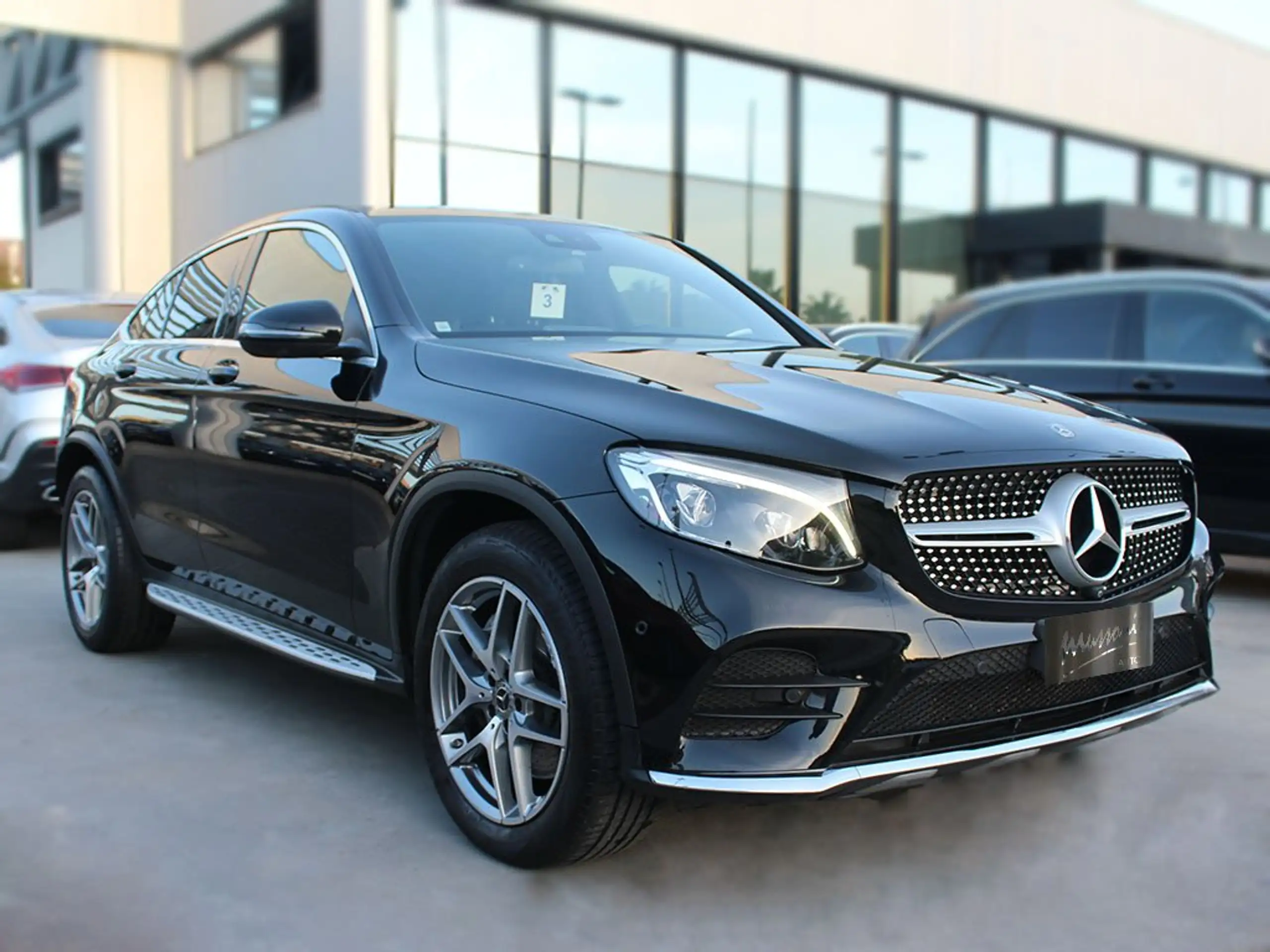 Mercedes-Benz - GLC 250