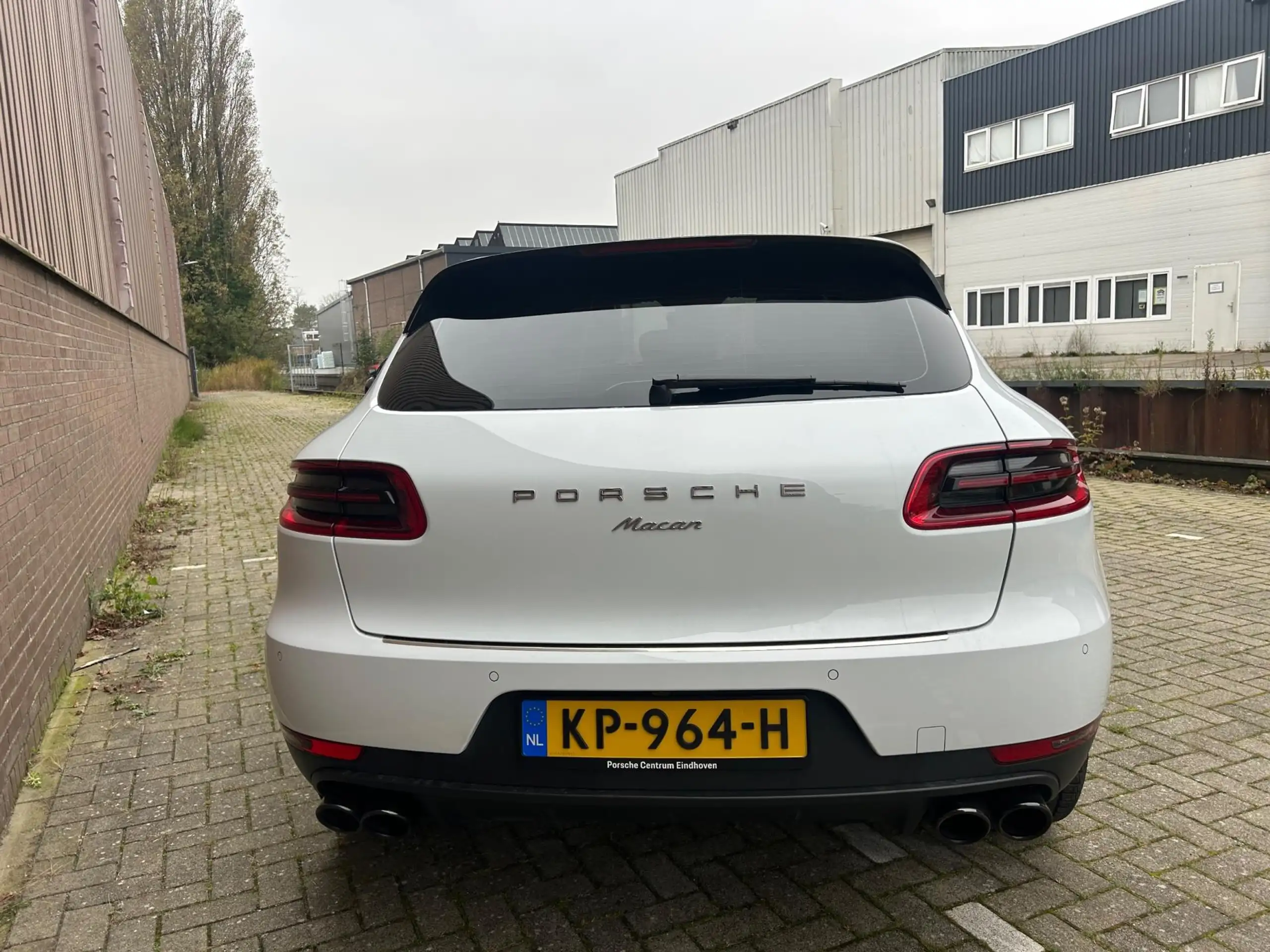 Porsche - Macan