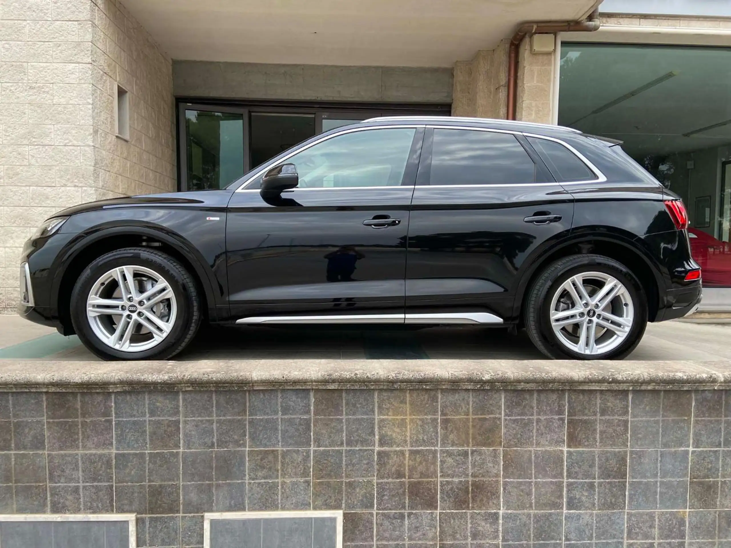 Audi - Q5