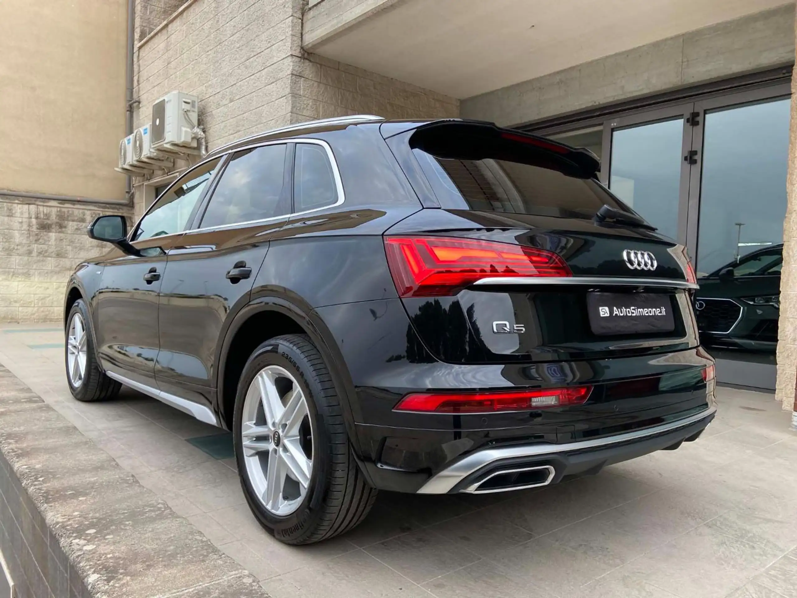 Audi - Q5