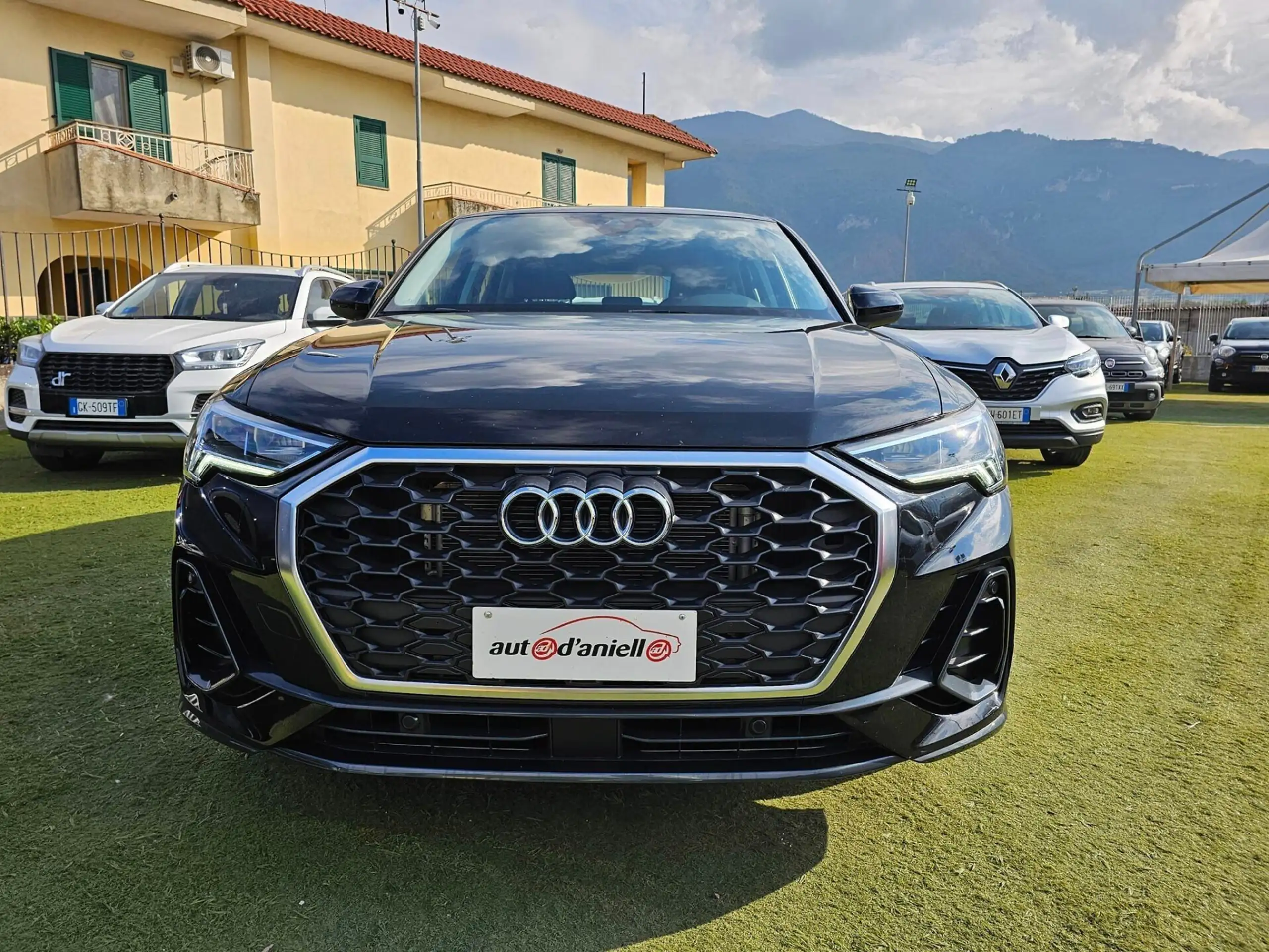 Audi - Q3