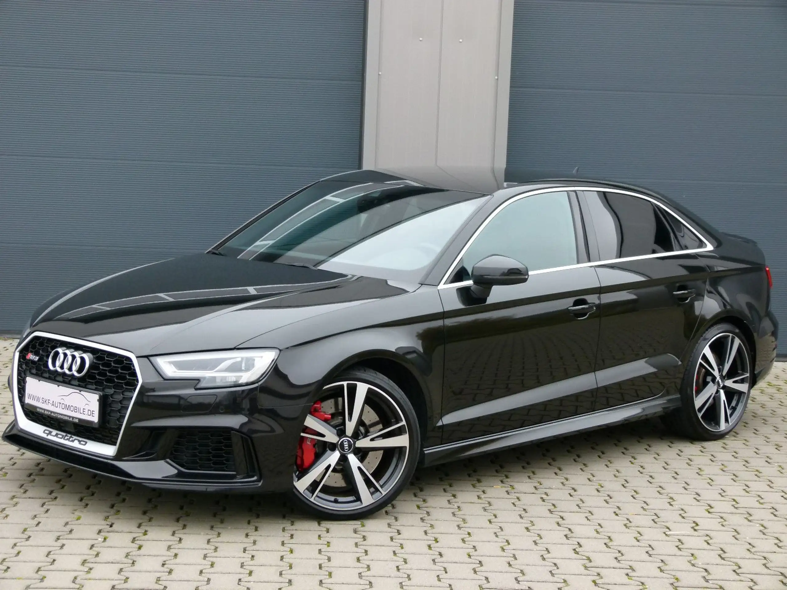 Audi - RS3