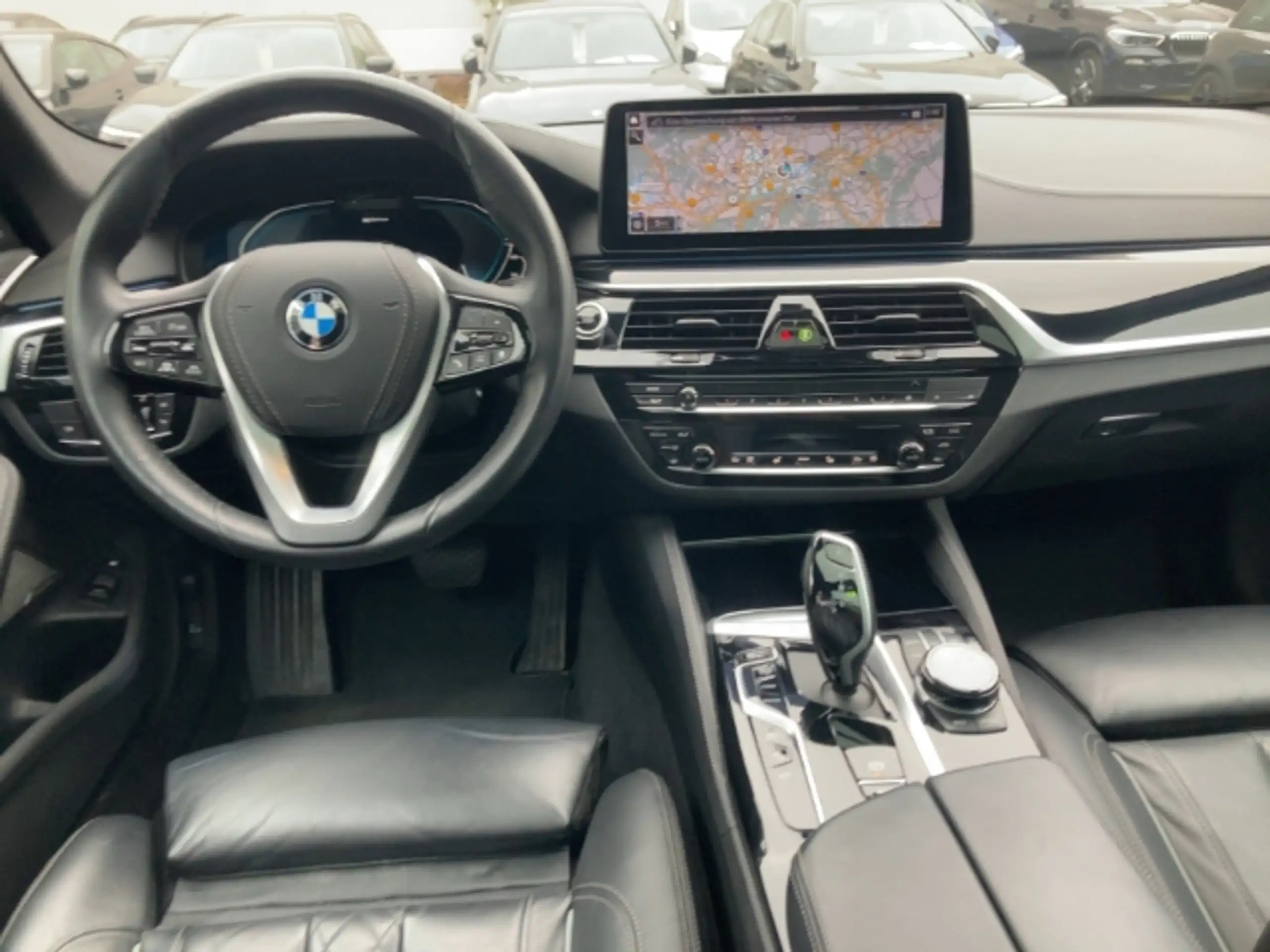 BMW - 530